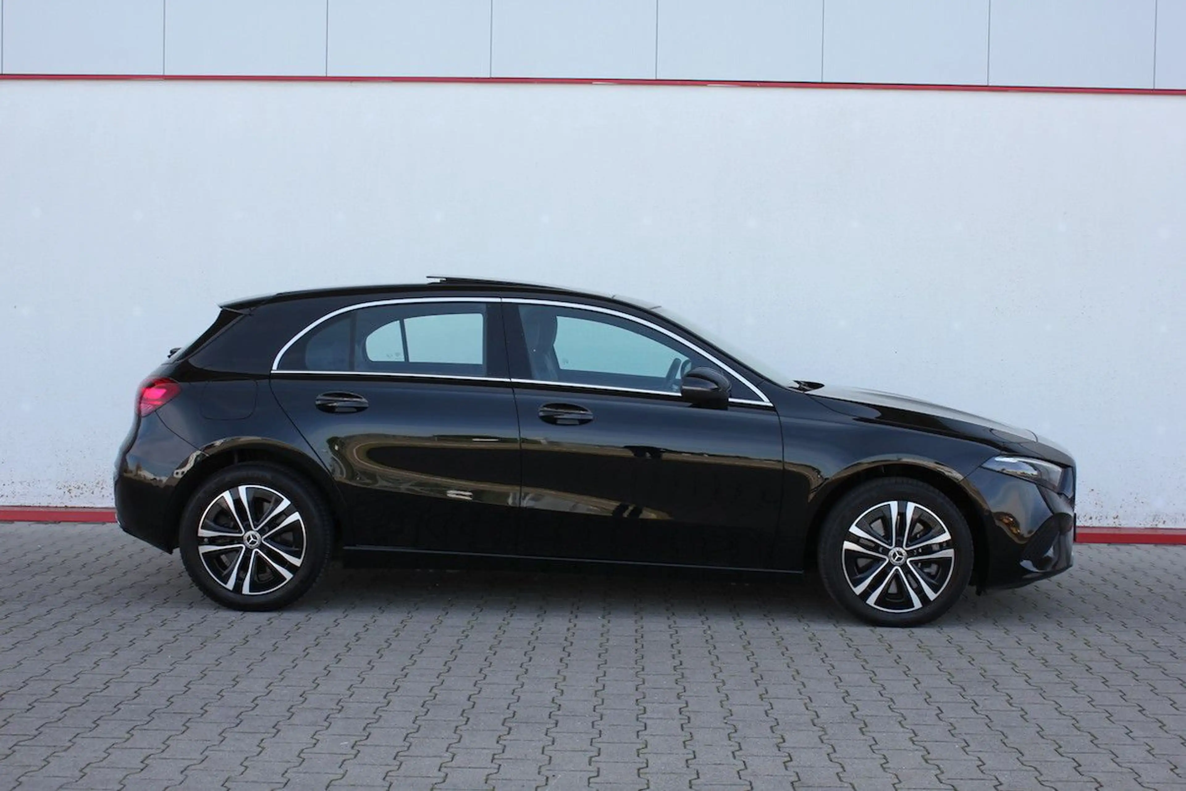 Mercedes-Benz A 250 e EQ PlugIn Hybrid Progressive 21584€ NETTO — photo 3