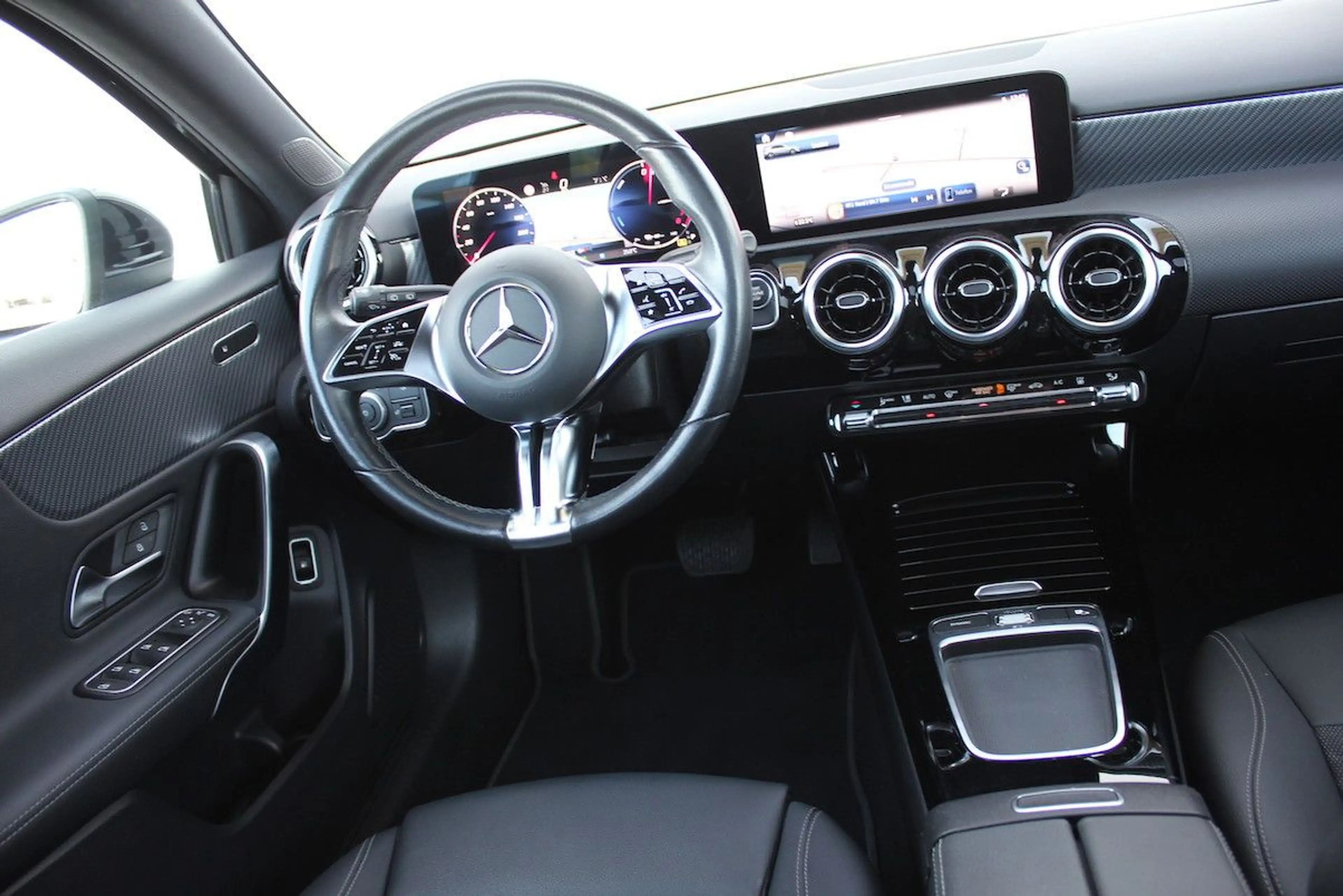 Mercedes-Benz A 250 e EQ PlugIn Hybrid Progressive 21584€ NETTO — photo 8