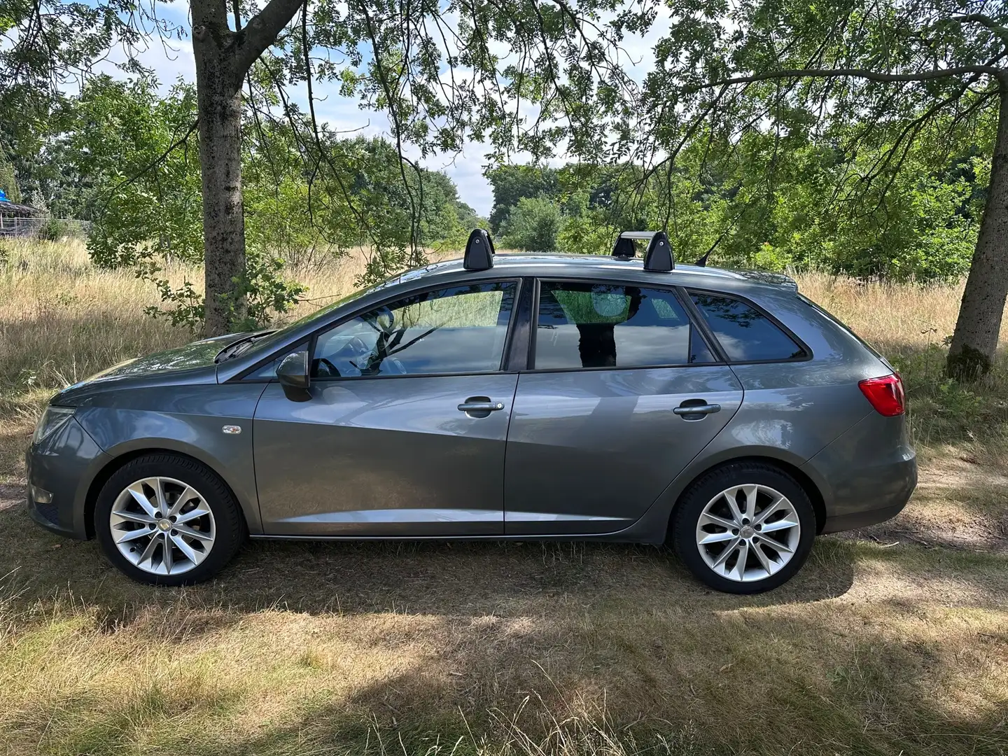 SEAT Ibiza ST 1.2 TSI FR AUTOMAAT apk t/m 19-05-2026 Grey - 2