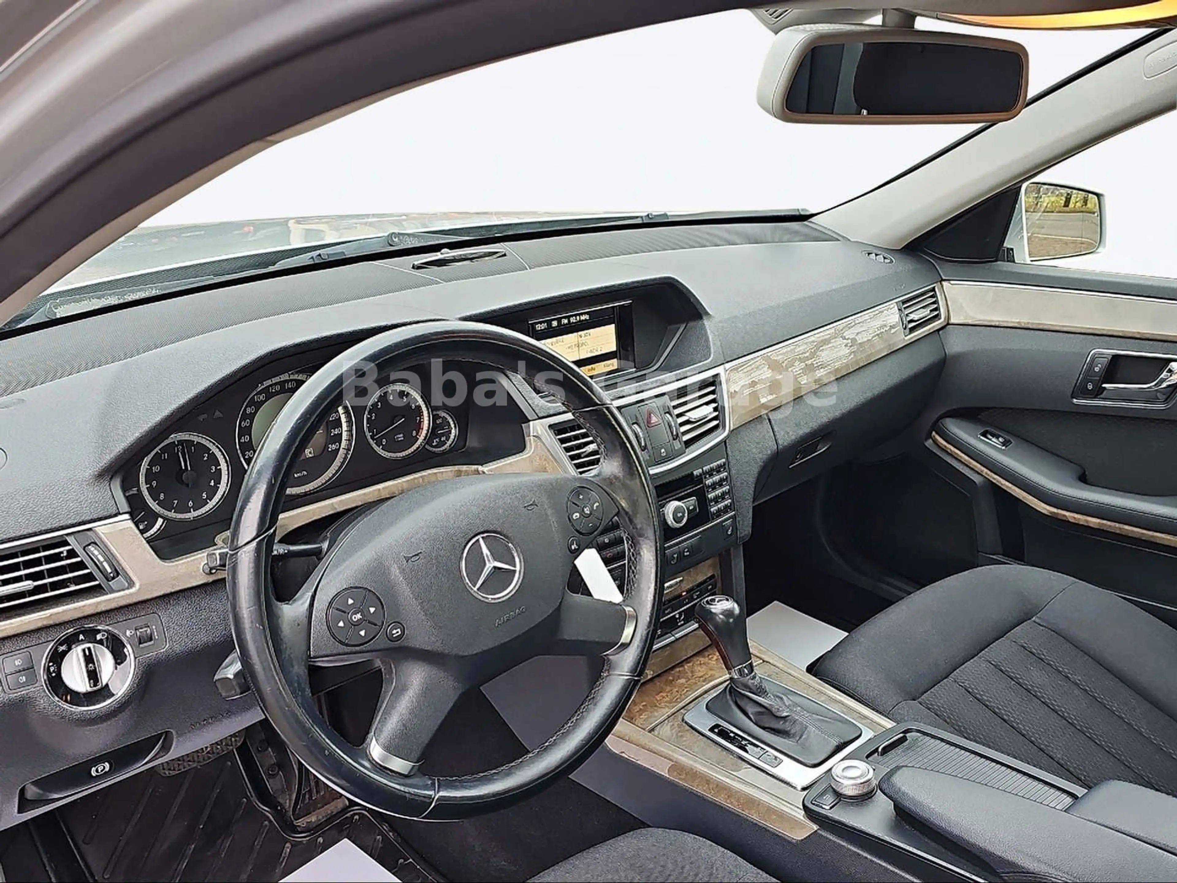 Mercedes-Benz E 250 CGI Elegance Aut. SHZ PDC AHK — photo 13