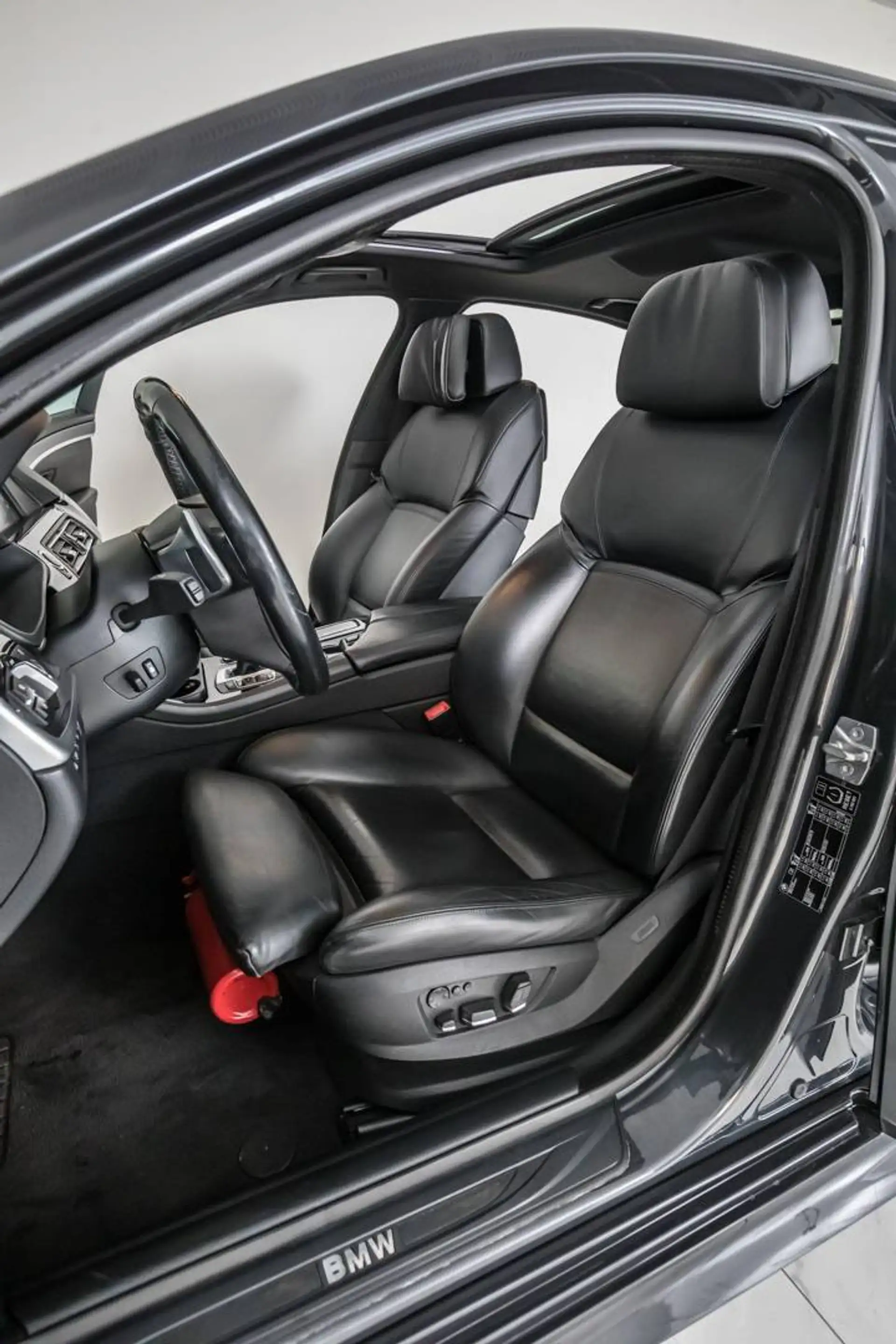 BMW 535 i PACK M / HUD / ACC / FULL OPTS — photo 13