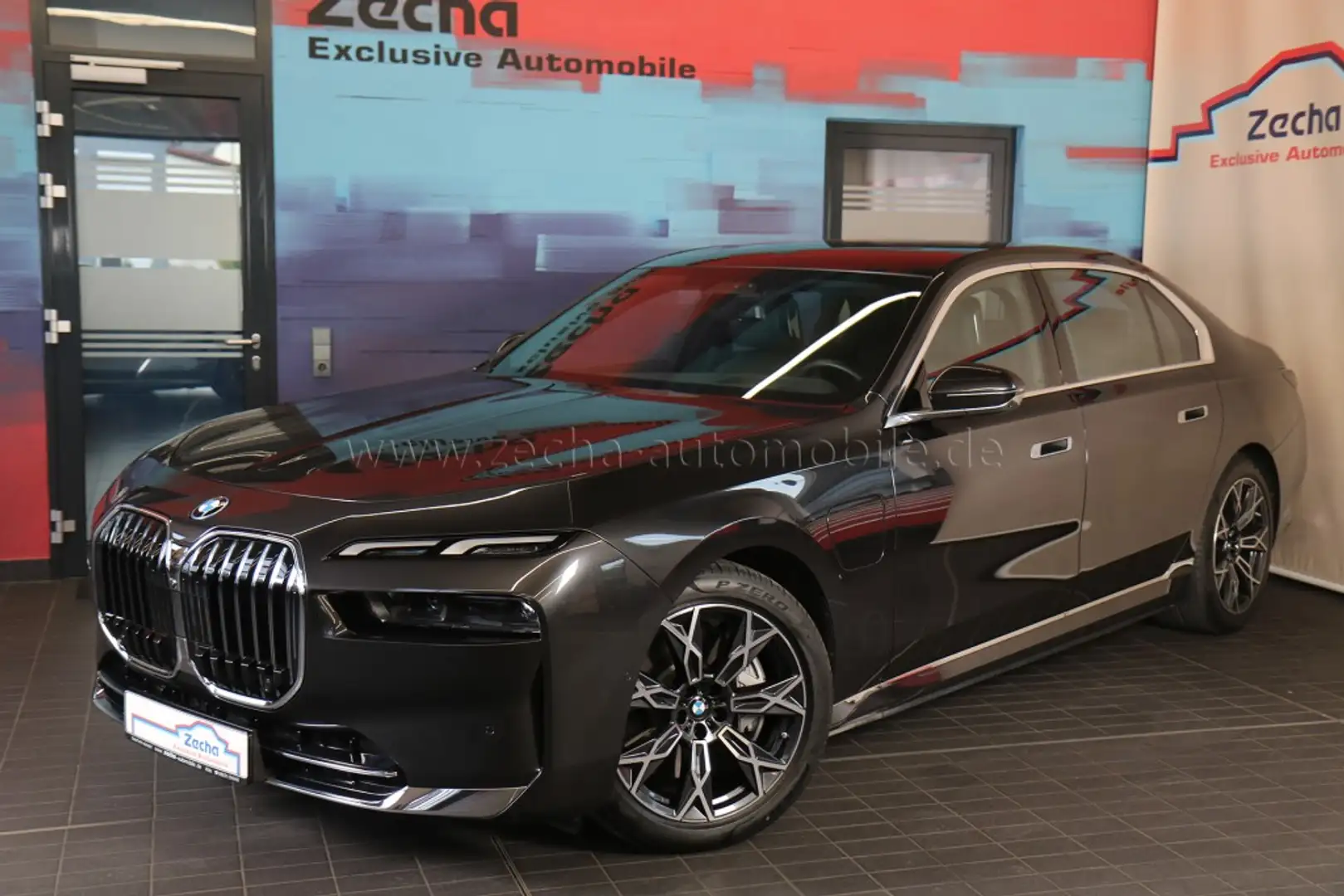 BMW 750 e xDr.ExecutiveLounge.Sitzbel.Panod.FondExp. Gris - 1