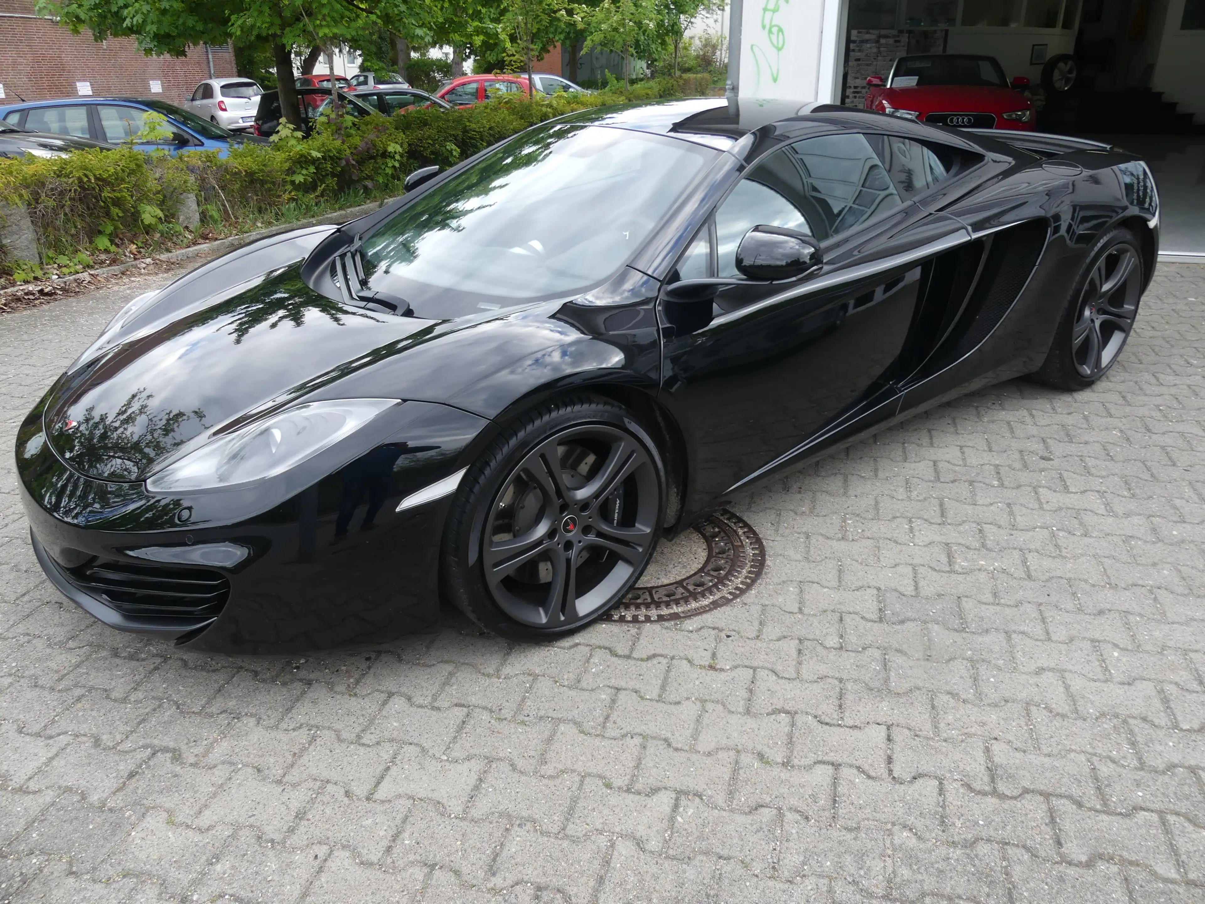 McLaren MP4-12C Modelljahr 2013 * 1. Hand — photo 15