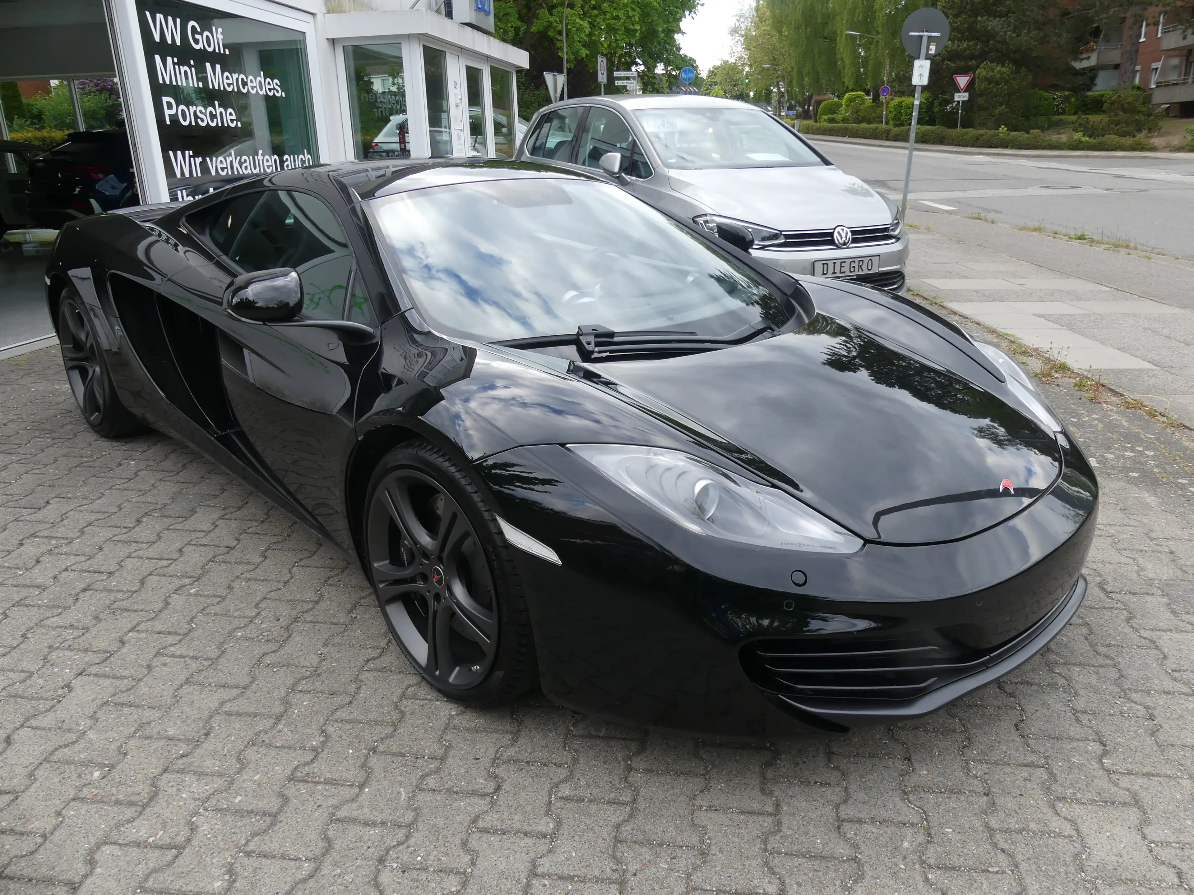 McLaren MP4-12C Modelljahr 2013 * 1. Hand — photo 11