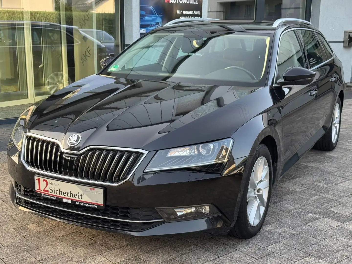 Skoda Superb Combi 2.0 TDI DSG Style*Bi-Xenon*CarPlay* Noir - 1