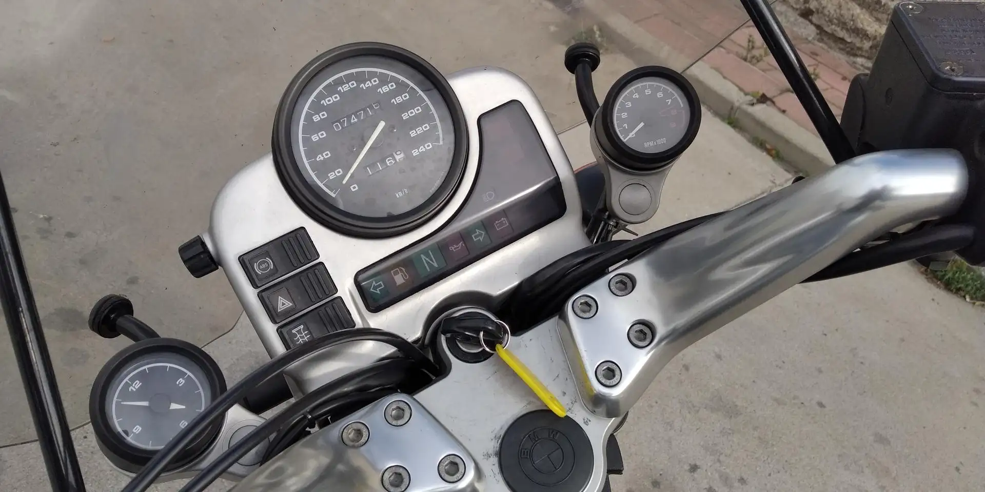 BMW R 850 R Plateado - 2