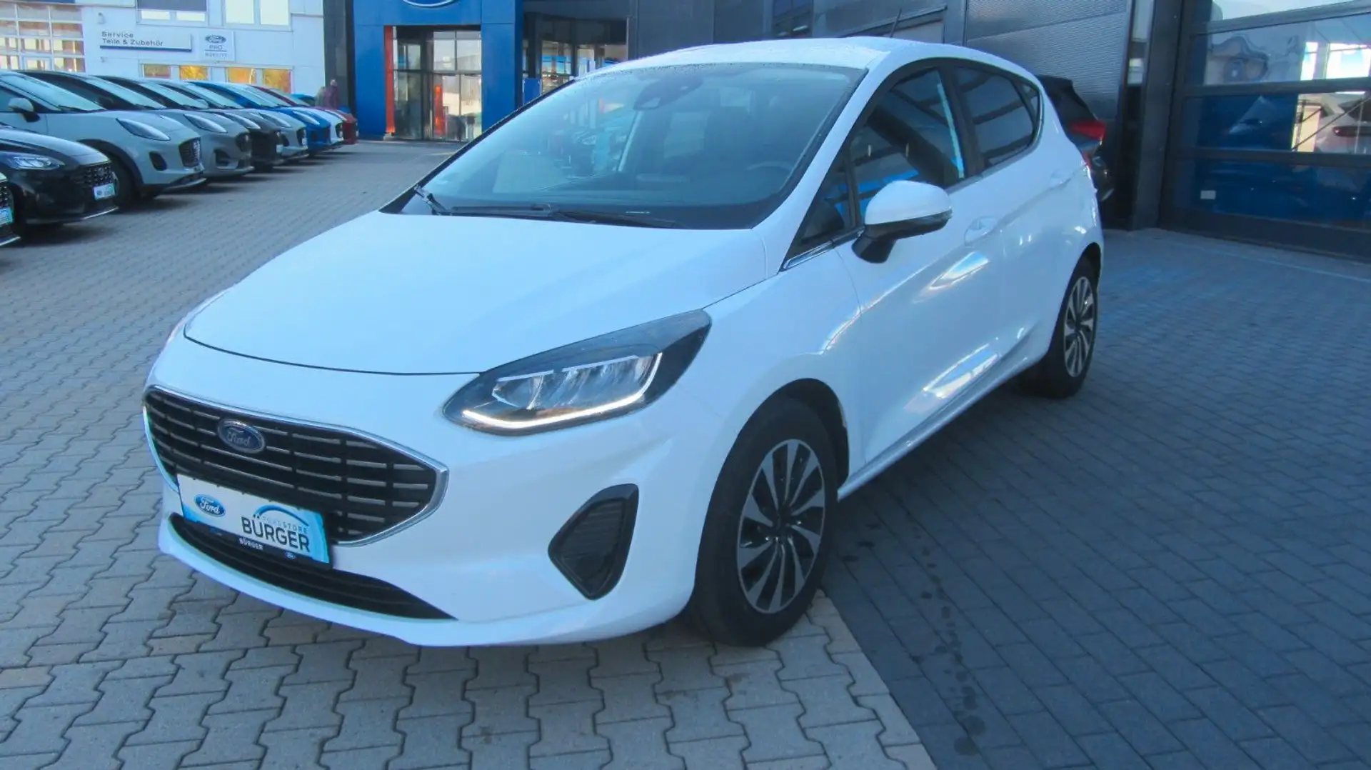 Ford Fiesta Titanium Weiß - 1