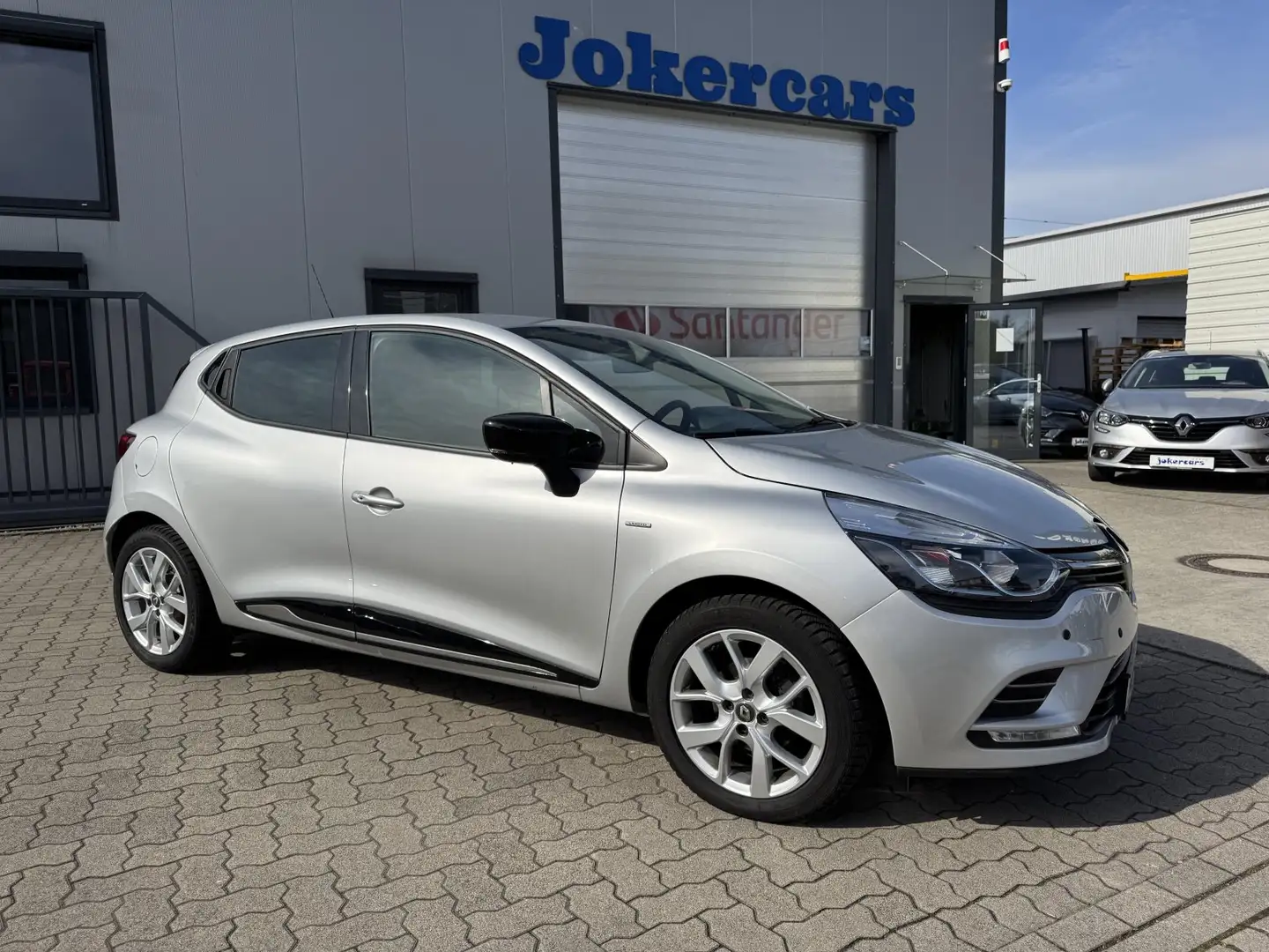 Renault Clio IV 1.5 dCi 90 Limited Facelift 1.HD TOP Grau - 2