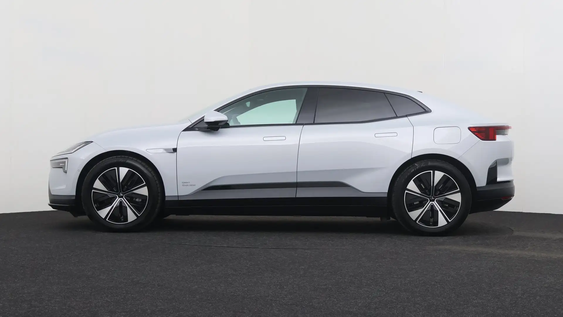 Polestar 4 100 kWh Long Range Dual motor MY25 Plus Plateado - 2