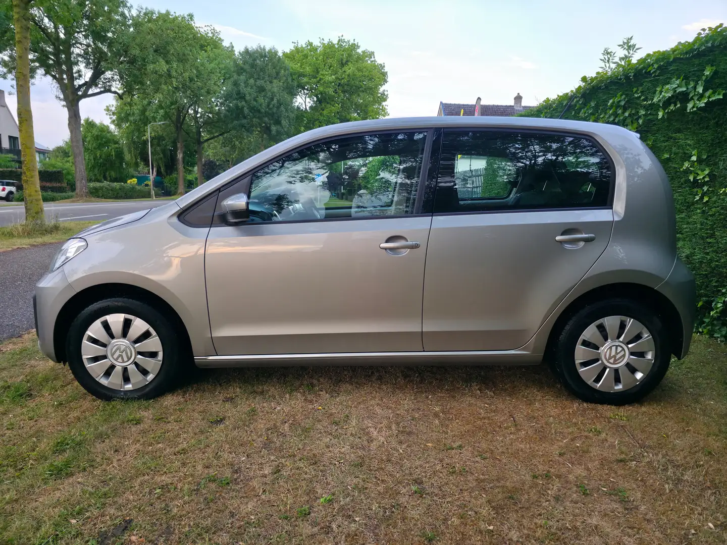 Volkswagen up! 1.0 BMT move Grijs - 2