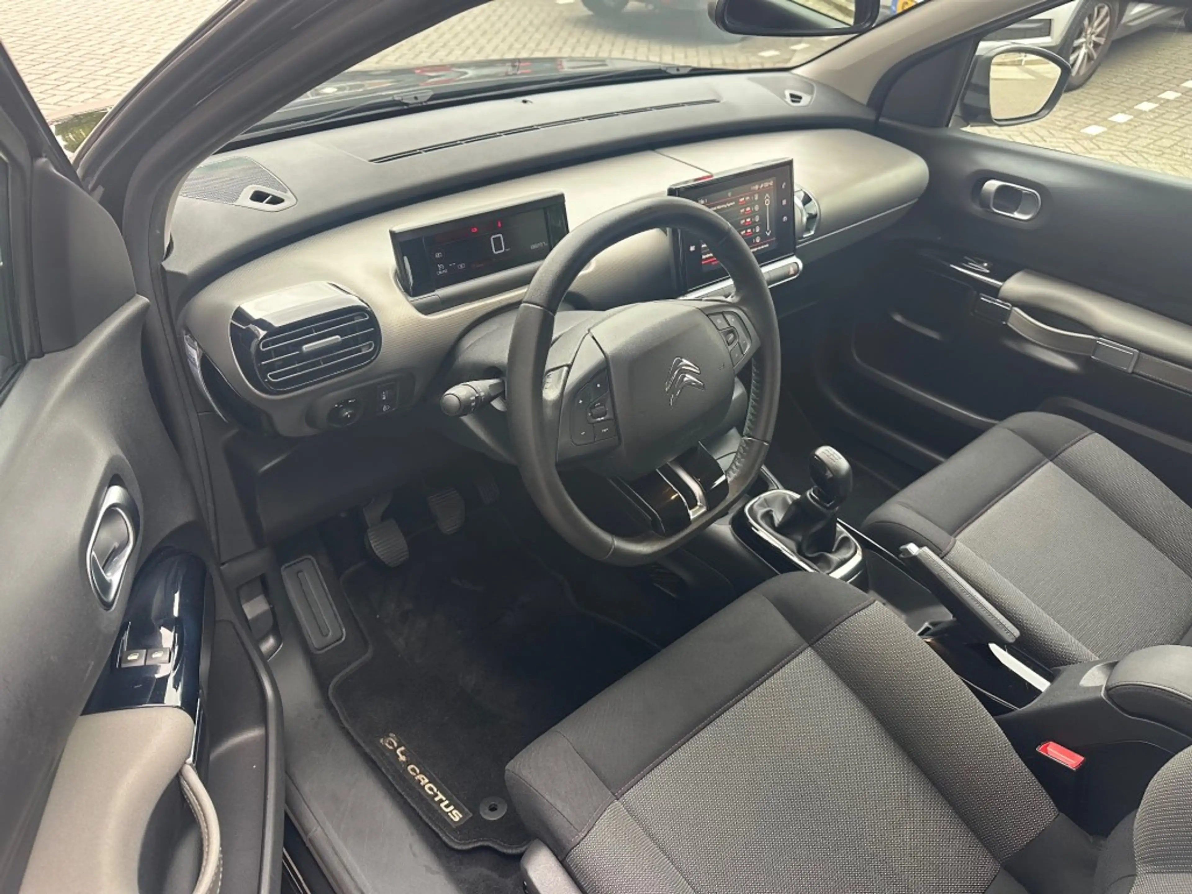 Citroen C4 1.2 PT BUSINESS — photo 8