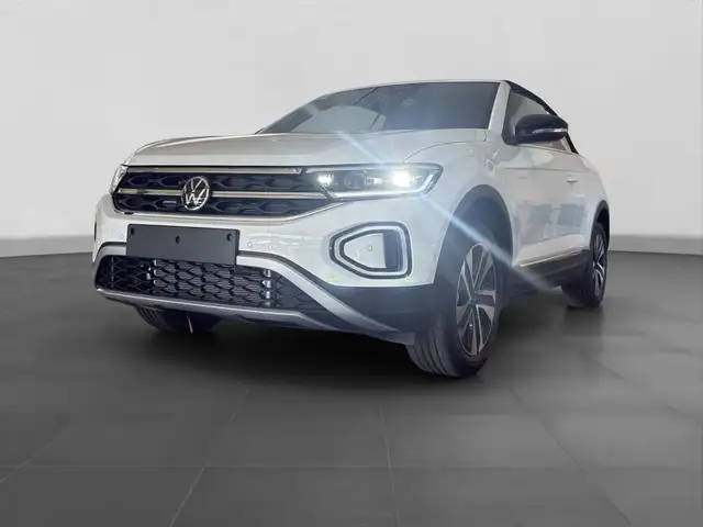 Volkswagen T-Roc view 2