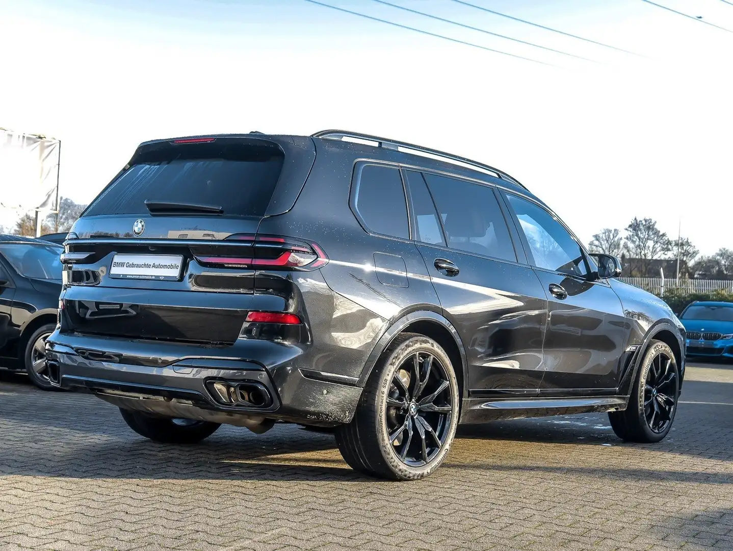 BMW X7 M 60i  M Sport PRO HuD+Skylounge+Standheizg.+AHK+H/K Noir - 2