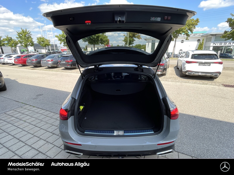 Mercedes-Benz E 220 E 220 d 4M T AMG NightEdition Dist DigLi AHK 20" — photo 11