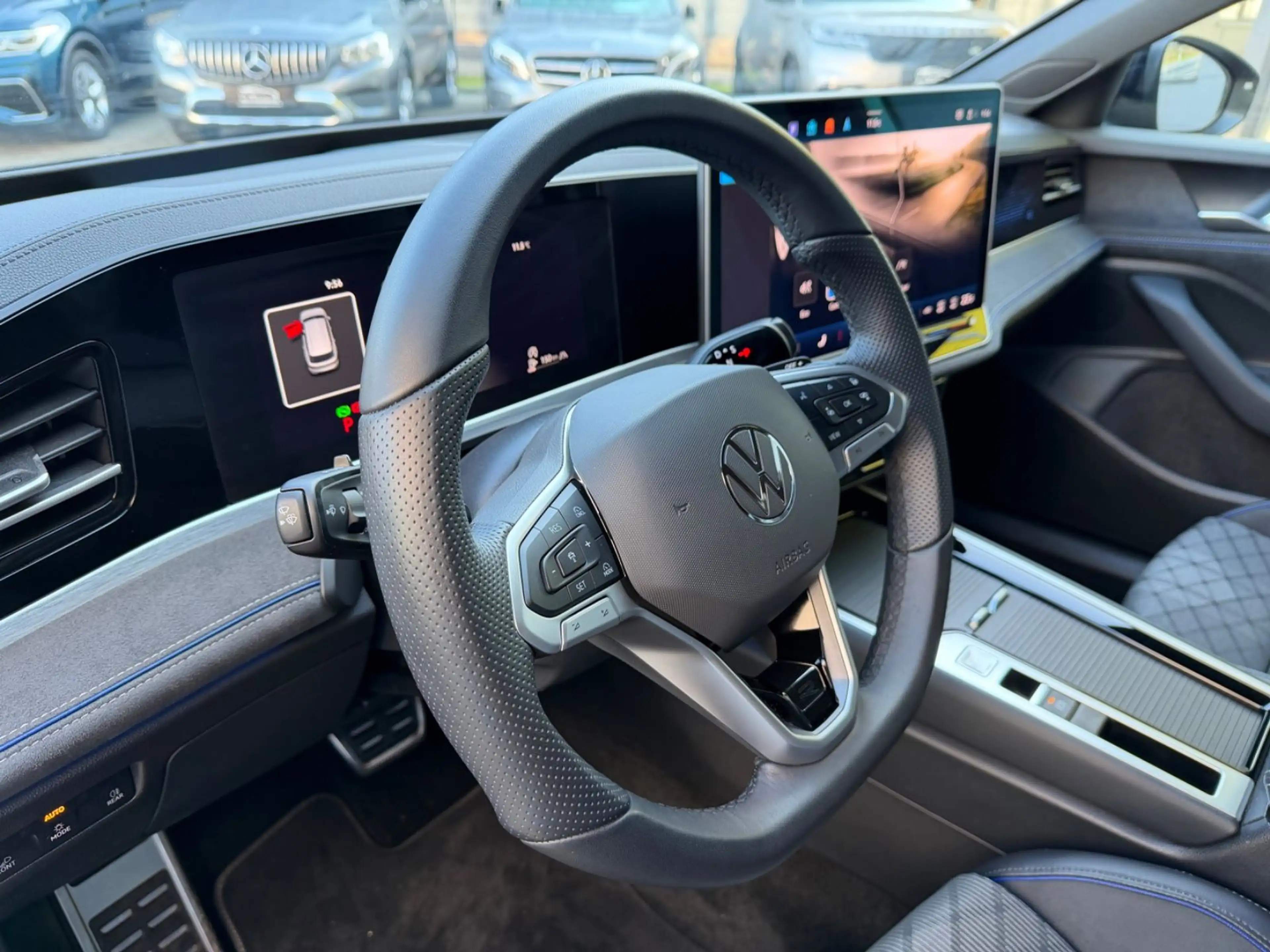 Volkswagen Passat Variant R-line/KAMERA/360°KAMERA/LED/MWST — photo 15