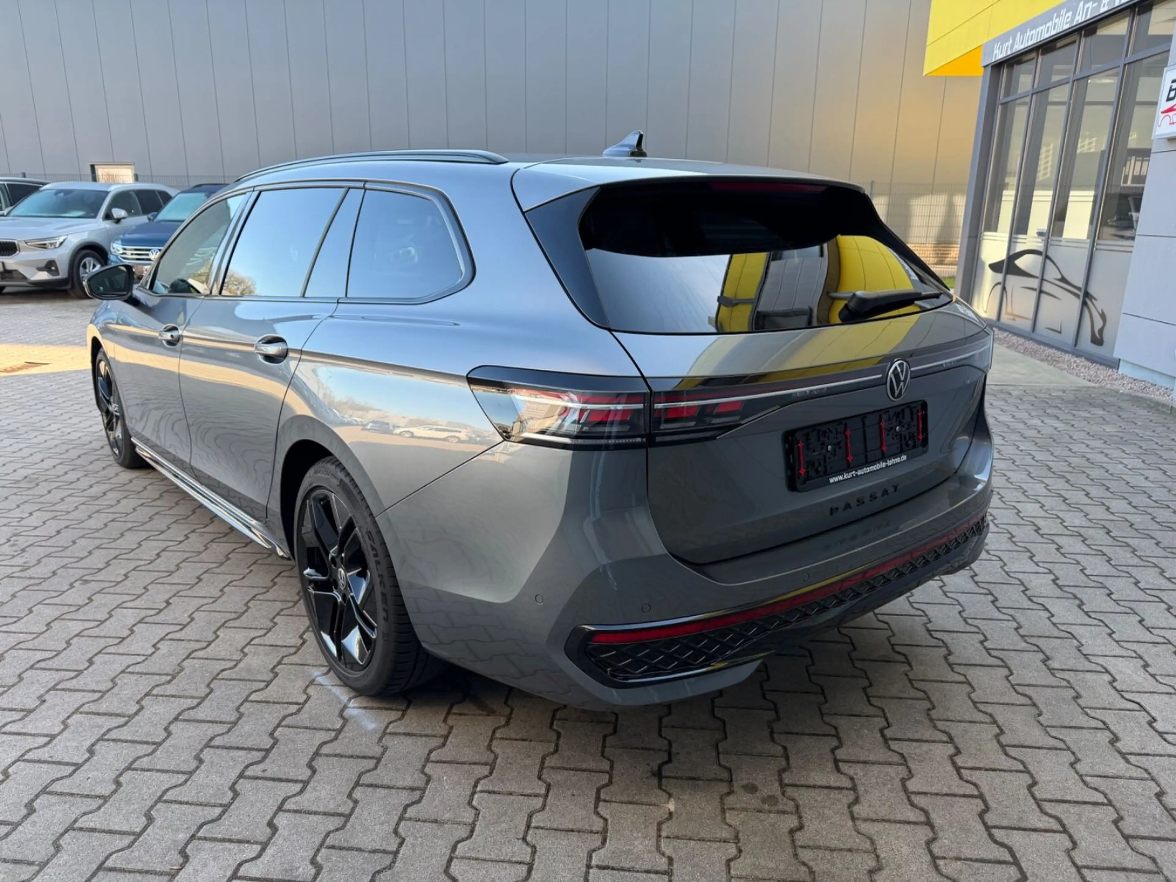Volkswagen Passat Variant R-line/KAMERA/360°KAMERA/LED/MWST — photo 4