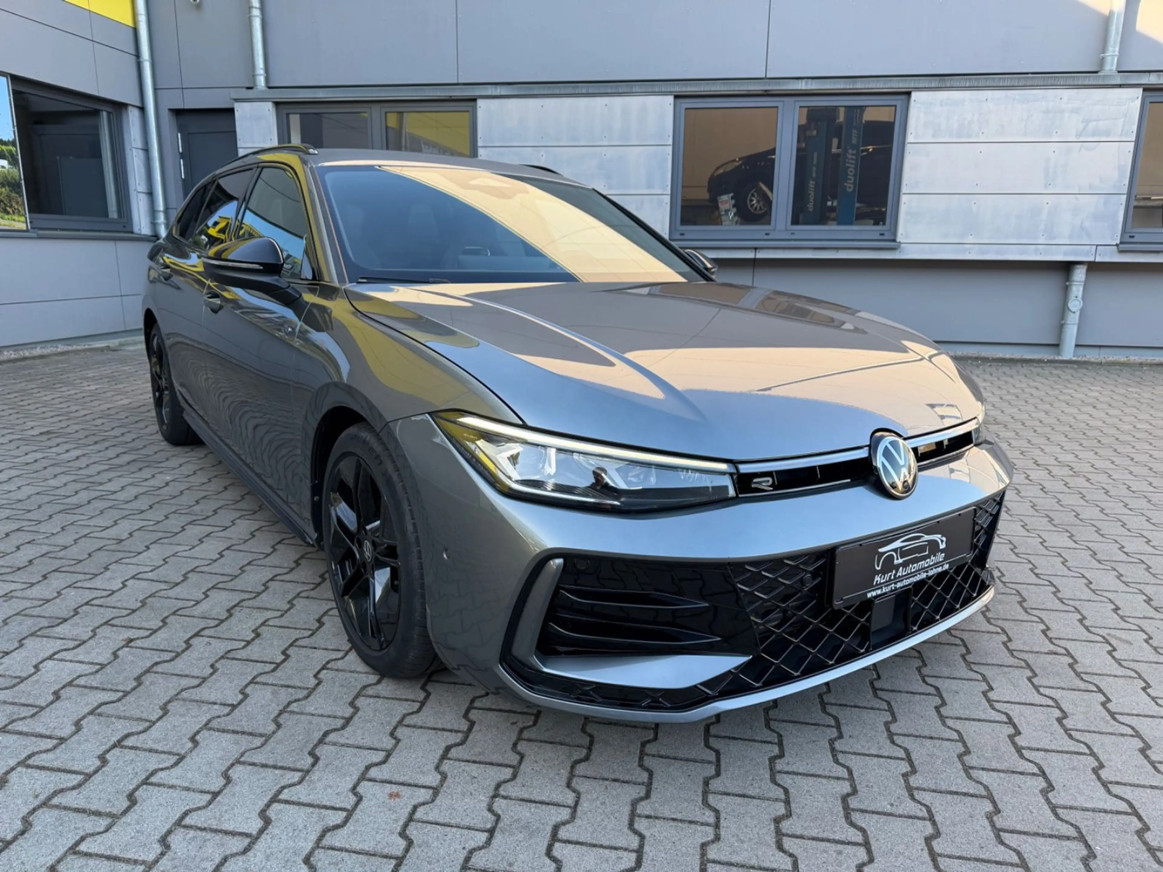 Volkswagen Passat Variant R-line/KAMERA/360°KAMERA/LED/MWST — photo 8