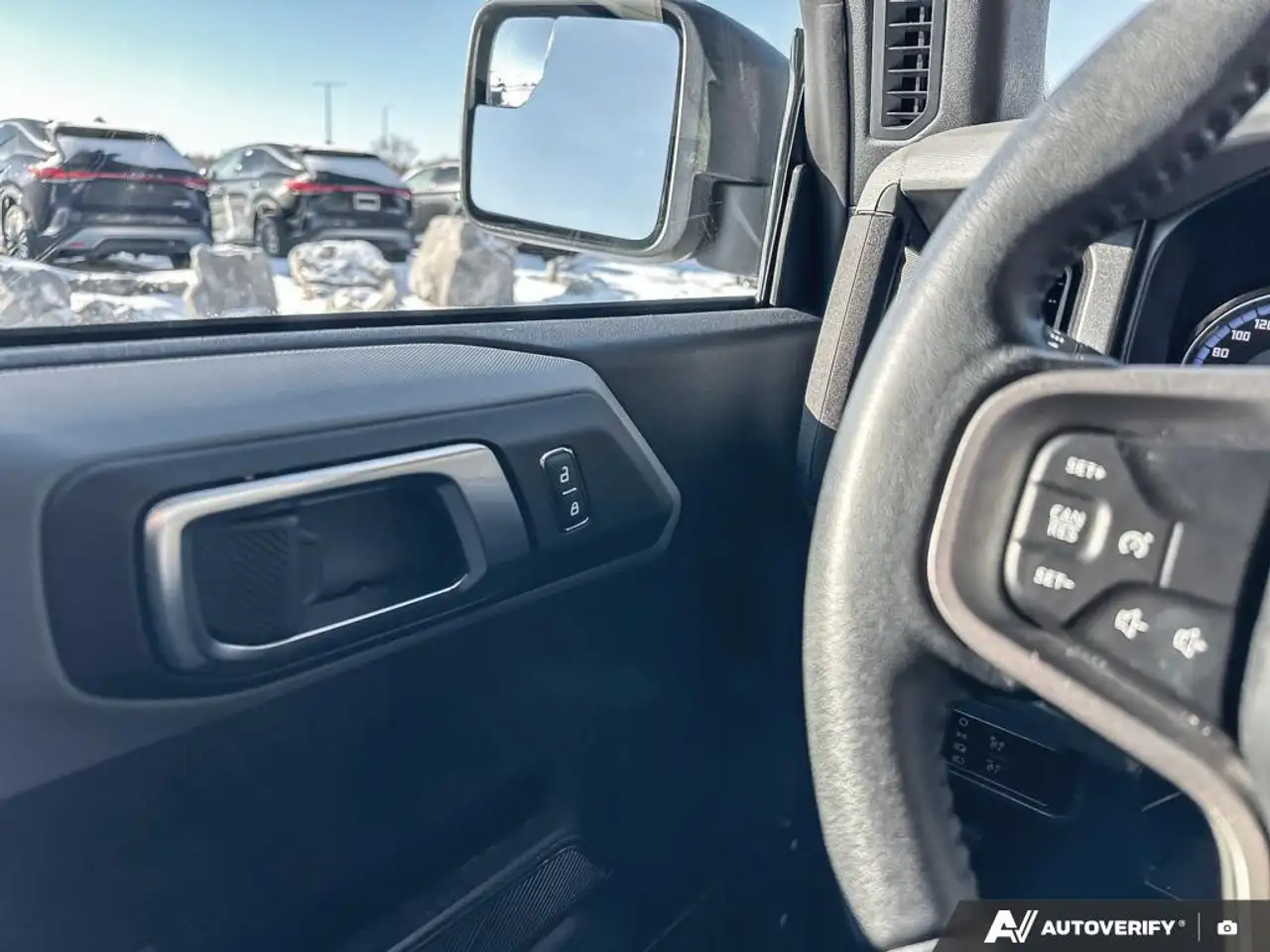 Ford Bronco снимка Ford Bronco