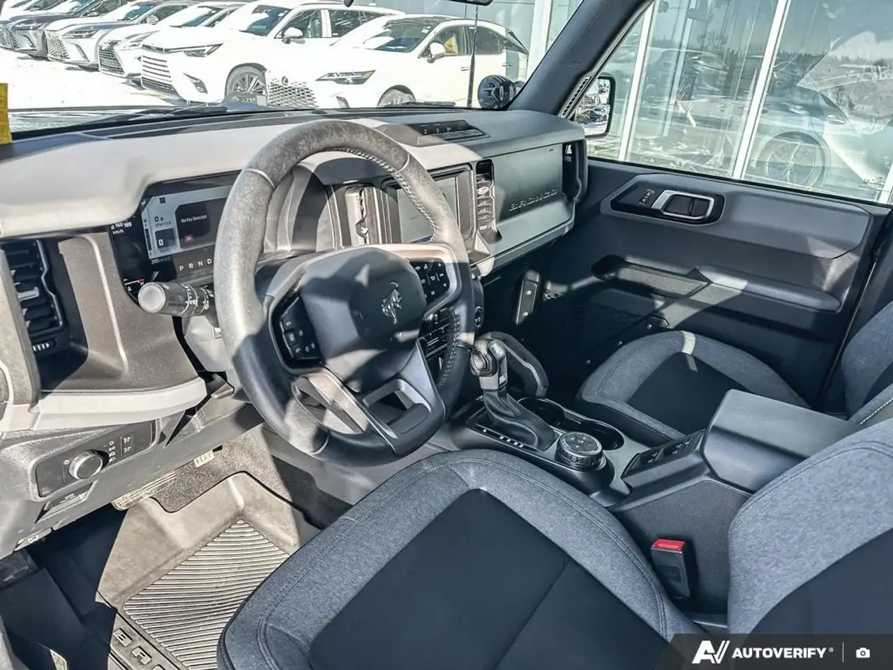 Ford Bronco снимка Ford Bronco