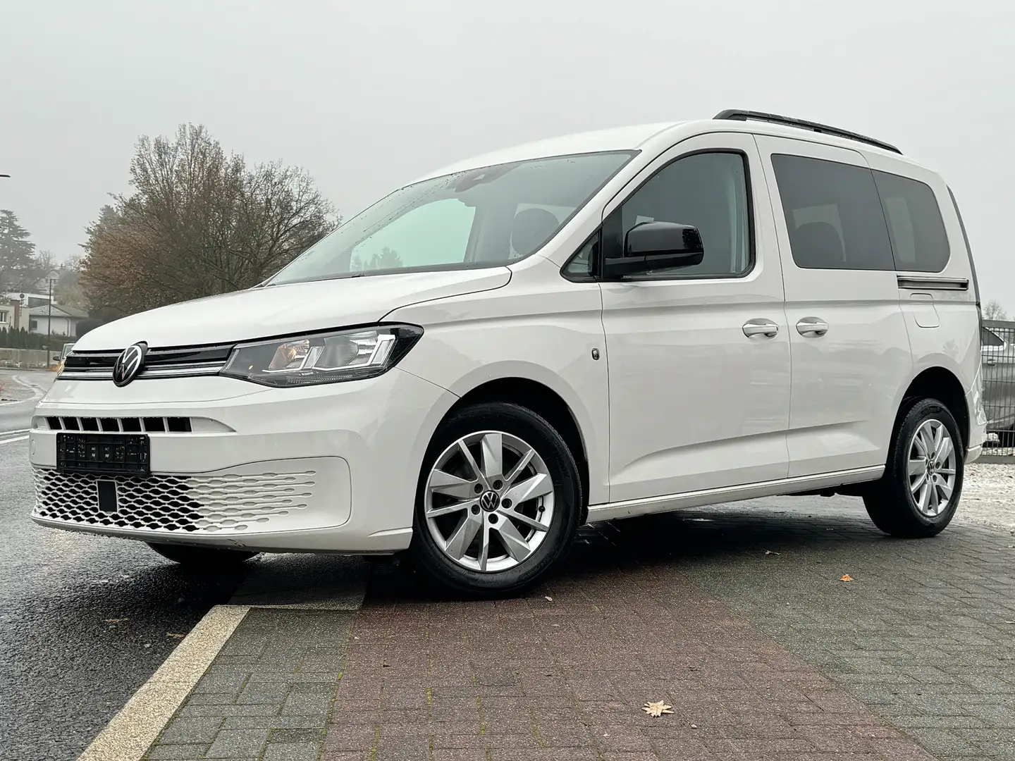 Volkswagen Caddy Life Navi Rkam Spurhalte ACC 2x Schiebetür TOP Blanc - 1