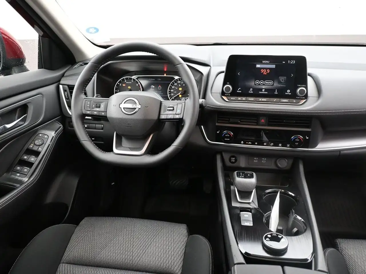 Nissan Rogue photo Nissan Rogue