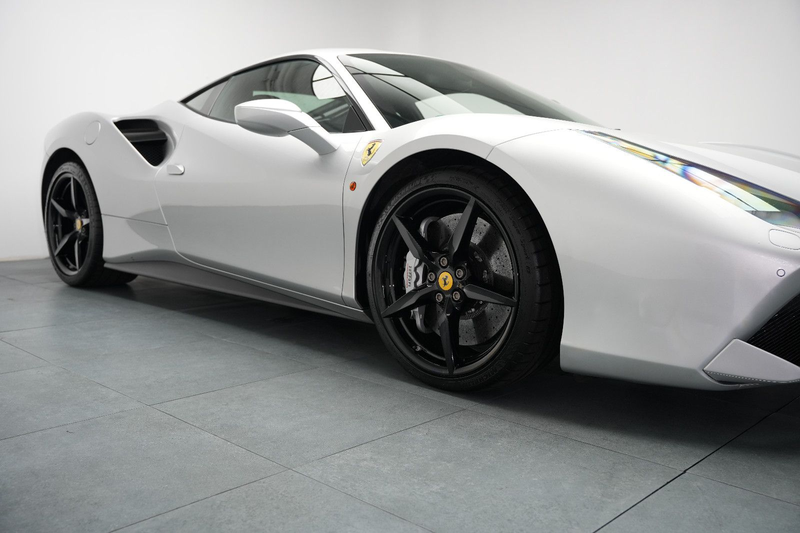 Ferrari 488 GTB Coupé DCT/SCUDERIA/KAMERA/ — photo 9