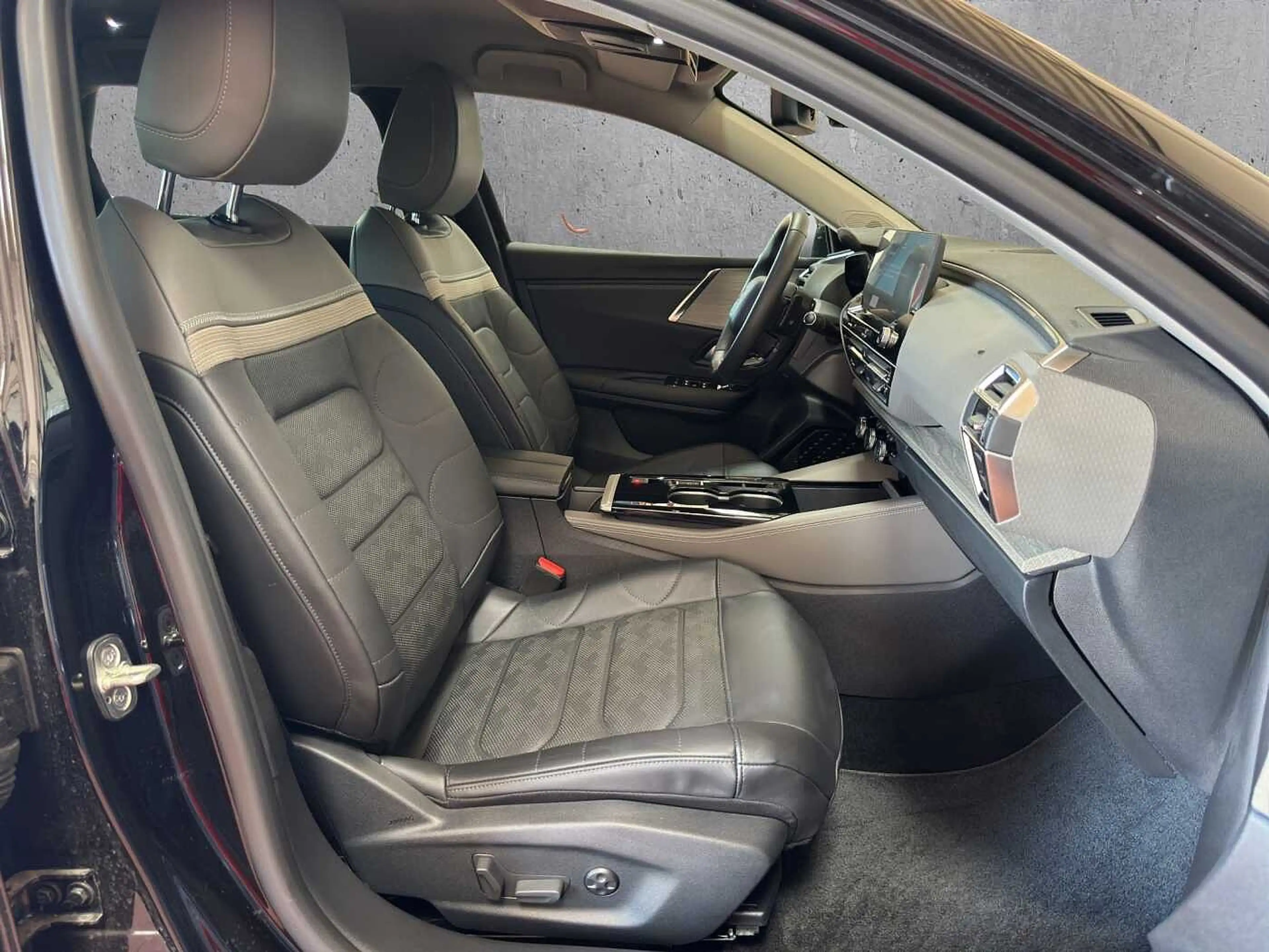 Citroen C5 X 145 Hybrid Plus //Winterpaket/LED/Head-Up /Kamera — photo 9