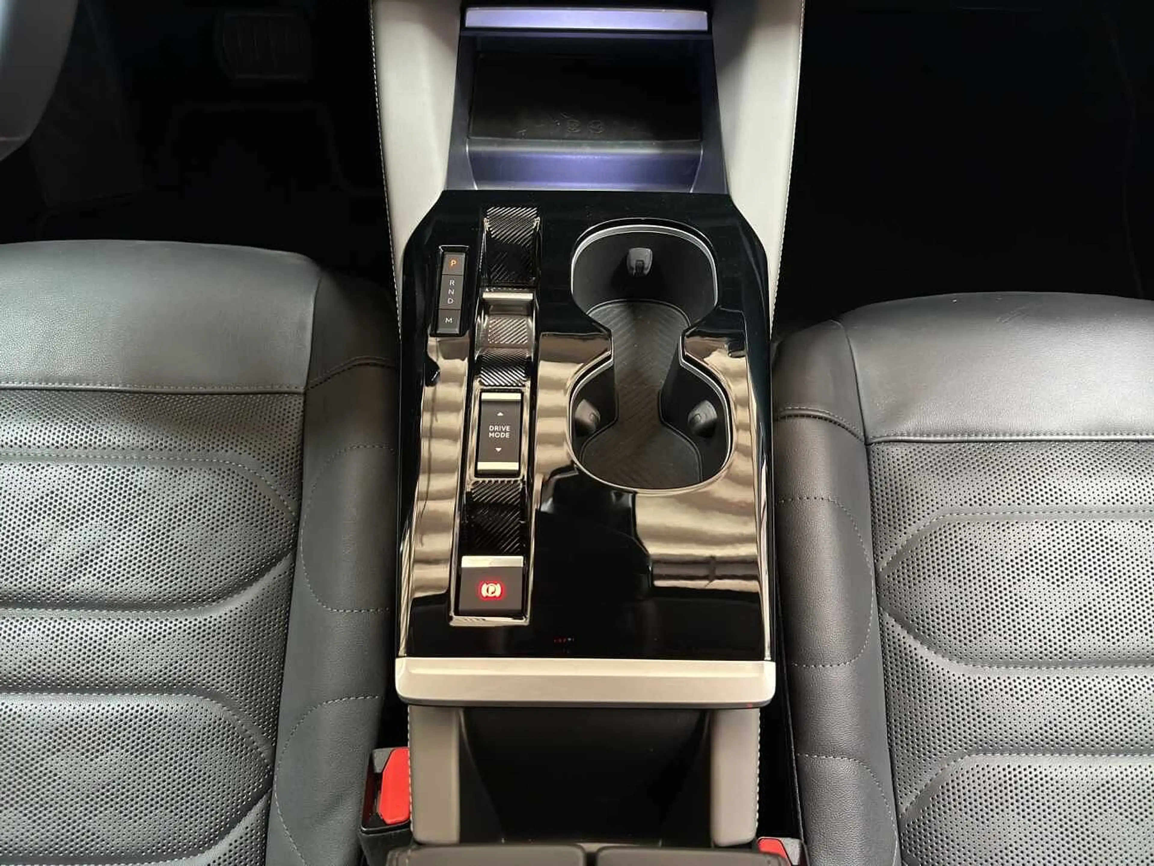 Citroen C5 X 145 Hybrid Plus //Winterpaket/LED/Head-Up /Kamera — photo 11