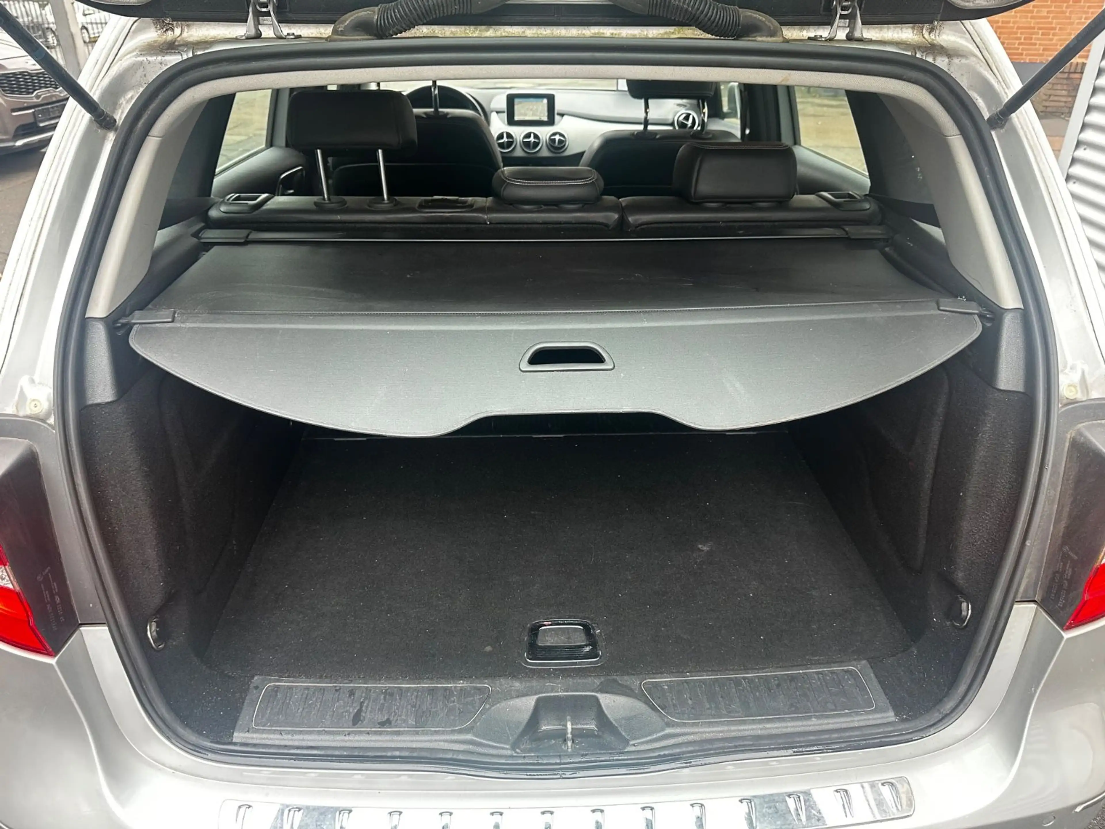 Mercedes-Benz B 180 B -Klasse B 180 CDI  AUTOMATIK+1.HAND+PDC+AHK — photo 8
