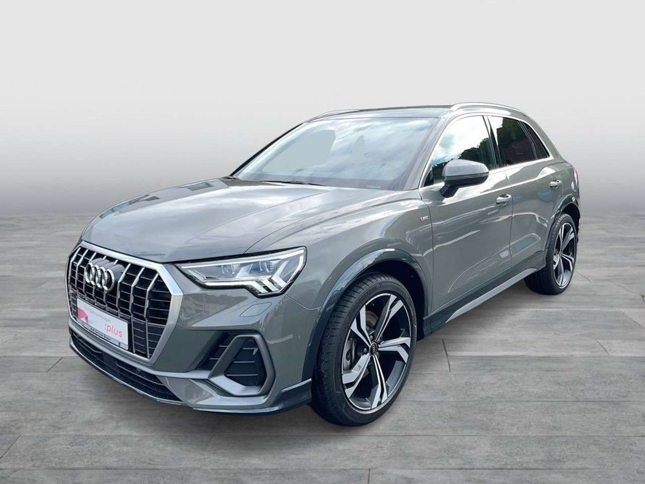Audi Q3 — Audi Q3 45 TFSI quattro S line Navi Matrix AHK 20" ST