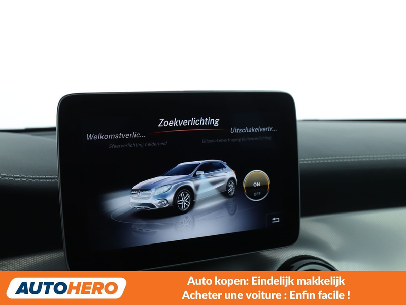 Mercedes-Benz GLA 200 GLA 200 AMG Line — photo 10