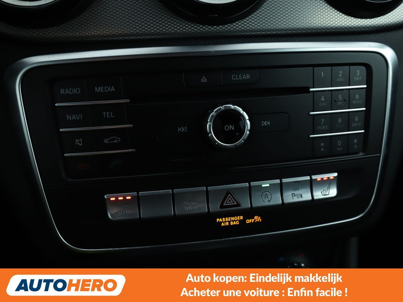 Mercedes-Benz GLA 200 GLA 200 AMG Line — photo 13