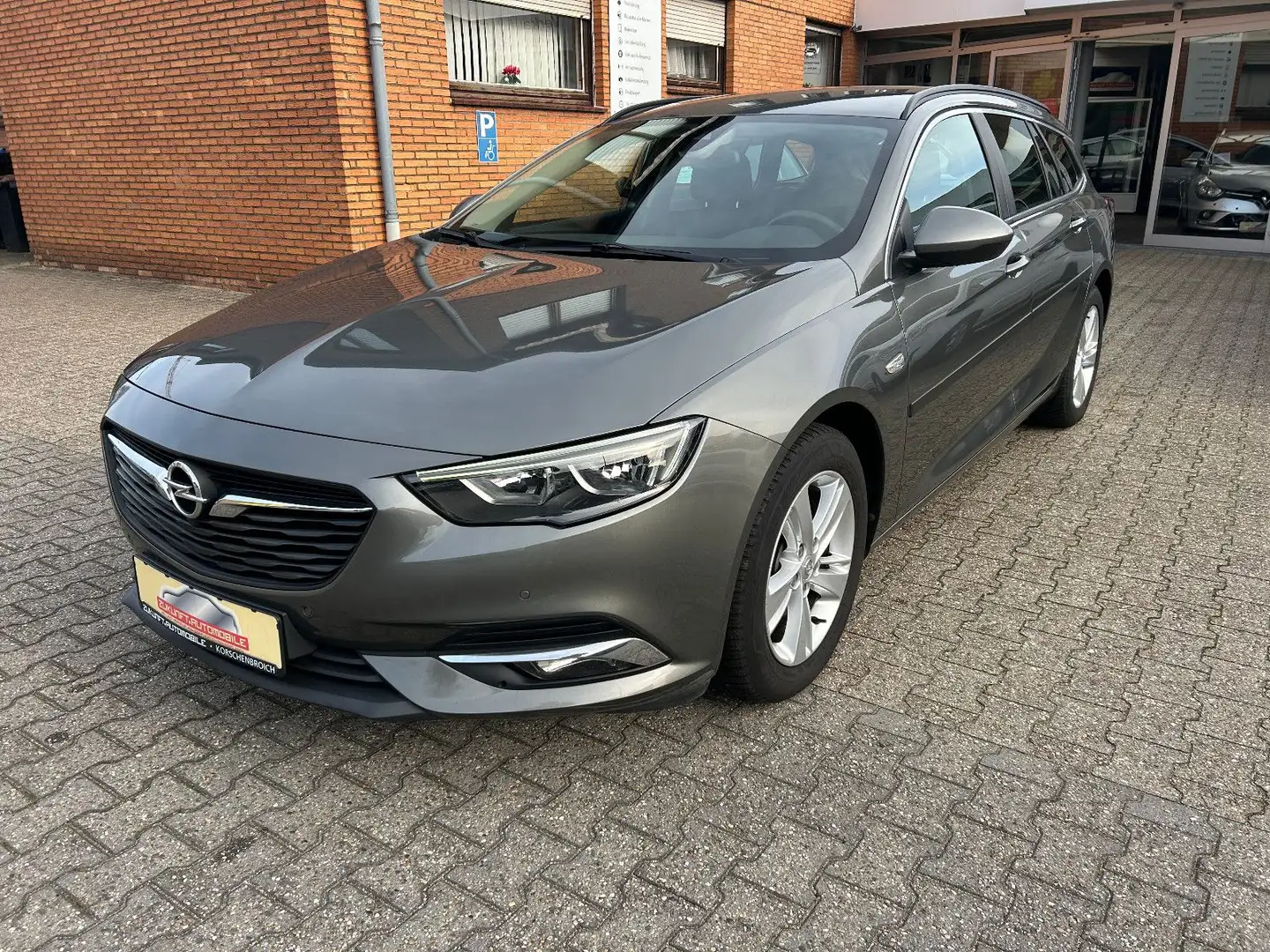 Opel Insignia B Sports Tourer Edition Gris - 2