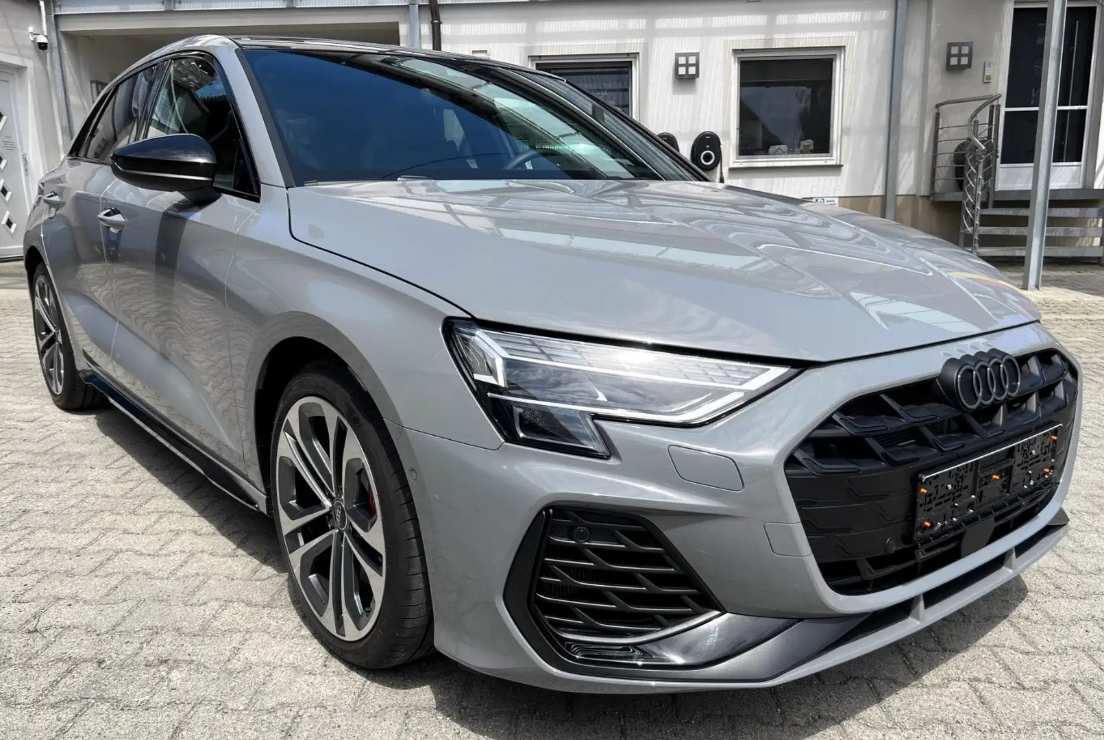 Audi S3 Sportback quattro -fast VOLL!!! Nardograu! Grau - 1