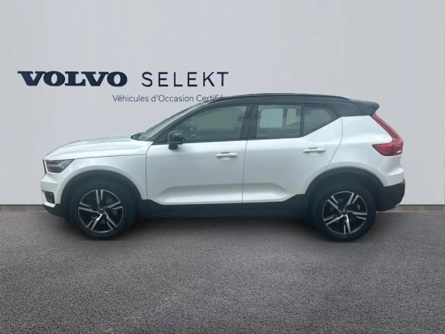 Volvo XC40 D4 AdBlue AWD 190ch R-Design Geartronic 8 Blanc - 2