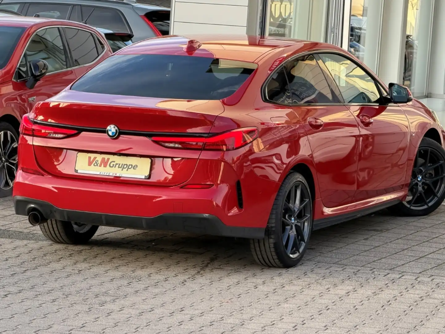 BMW 218 Gran Coupe Aut. M SPORT HIFI RFK ACC LENKHZ Rot - 2