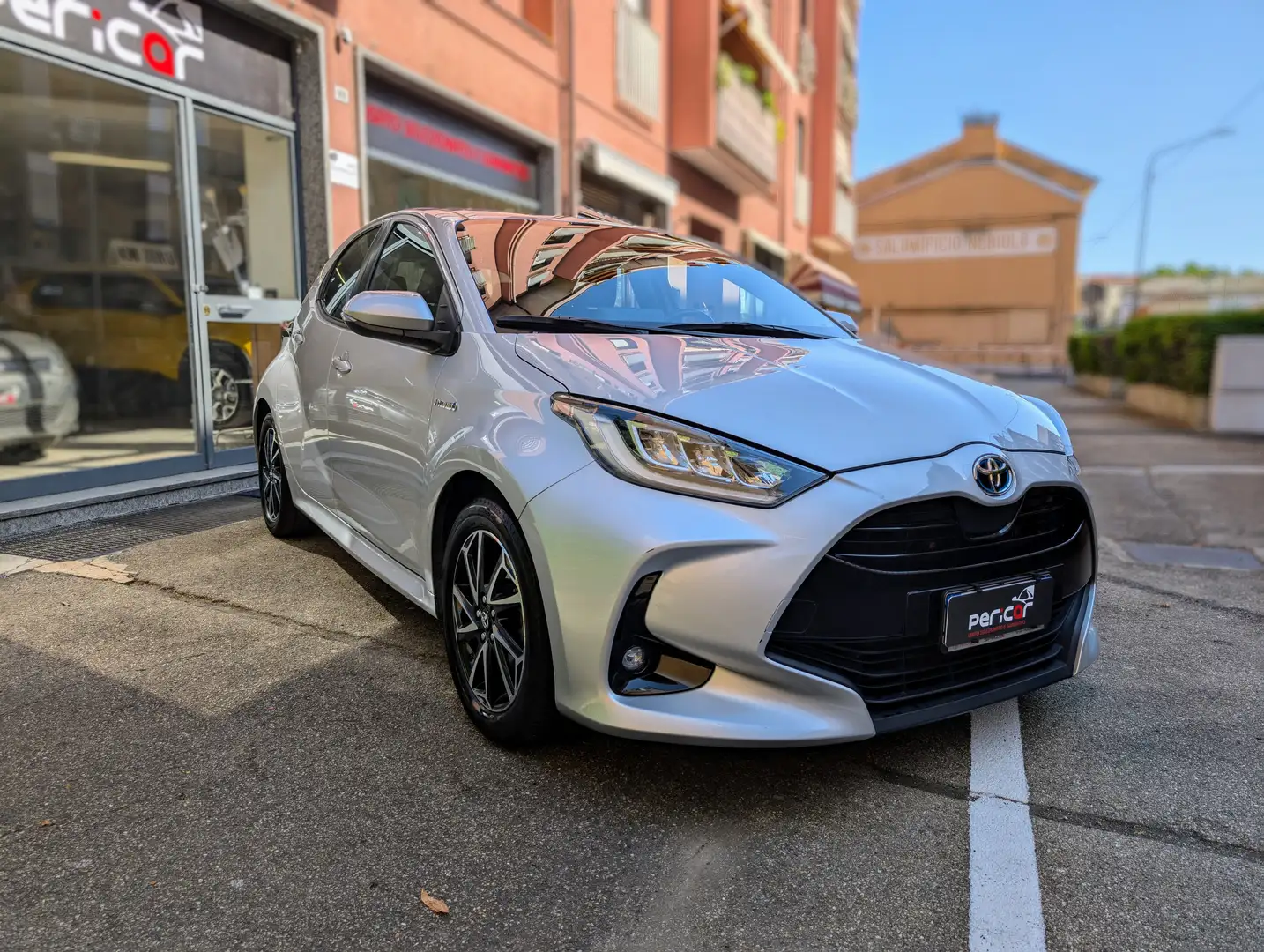 Toyota Yaris Yaris 1.5h Trend - 115 Hybrid Argento - 1
