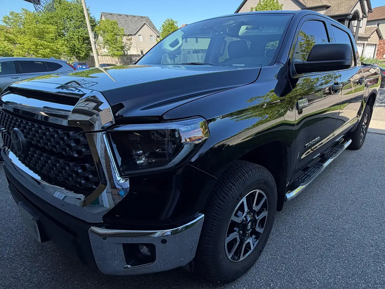 Toyota Tundra снимка Toyota Tundra
