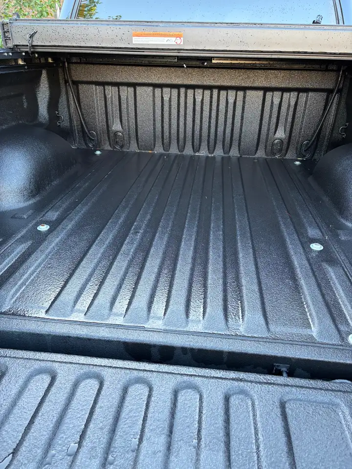 Toyota Tundra снимка Toyota Tundra