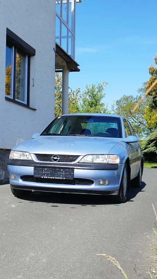 Opel Vectra 1.6, foto 10