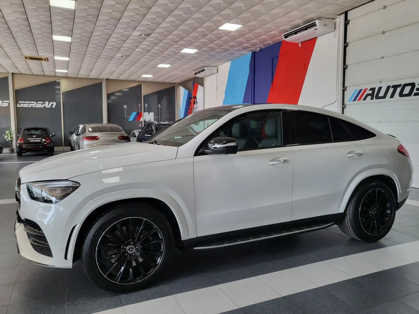 Mercedes-Benz GLE 300 Coupé 300d 4Matic Aut. Blanc - 1