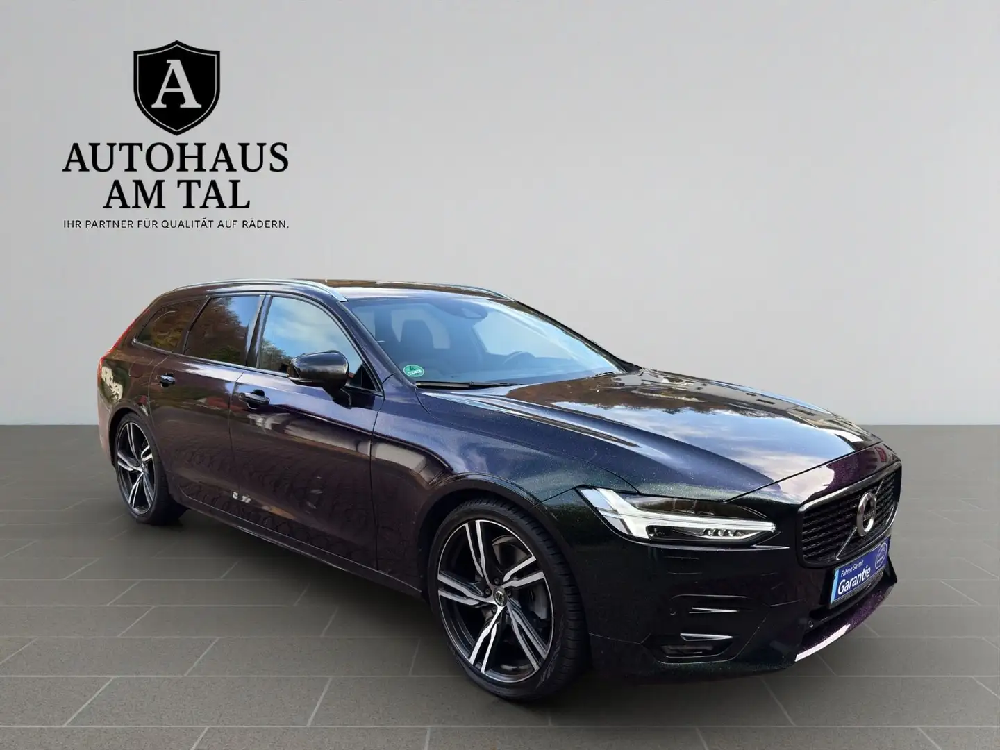 Volvo V90 2.0 T R Design LED~CarPlay~Standhzng~Kamera Grijs - 1