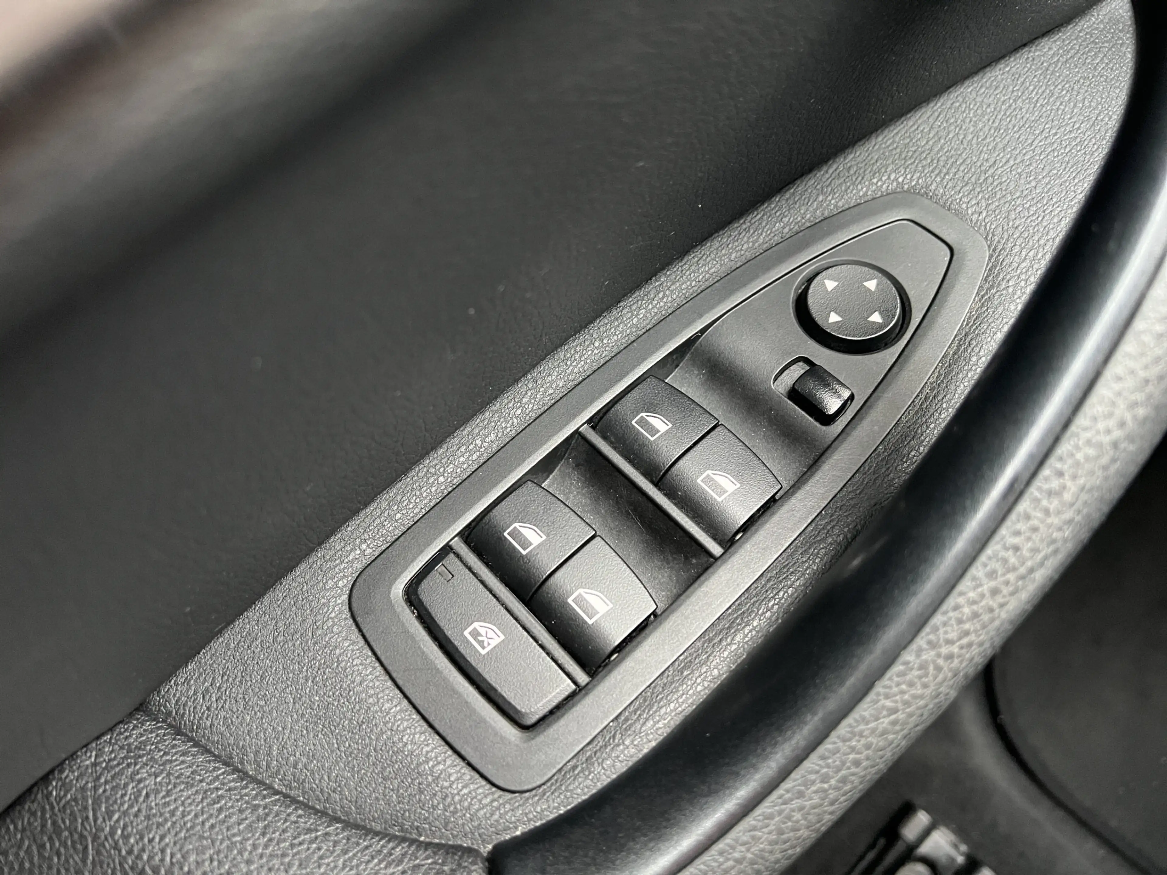 BMW X1 sDrive20i High Executive Automaat | Camera | Leder — photo 16