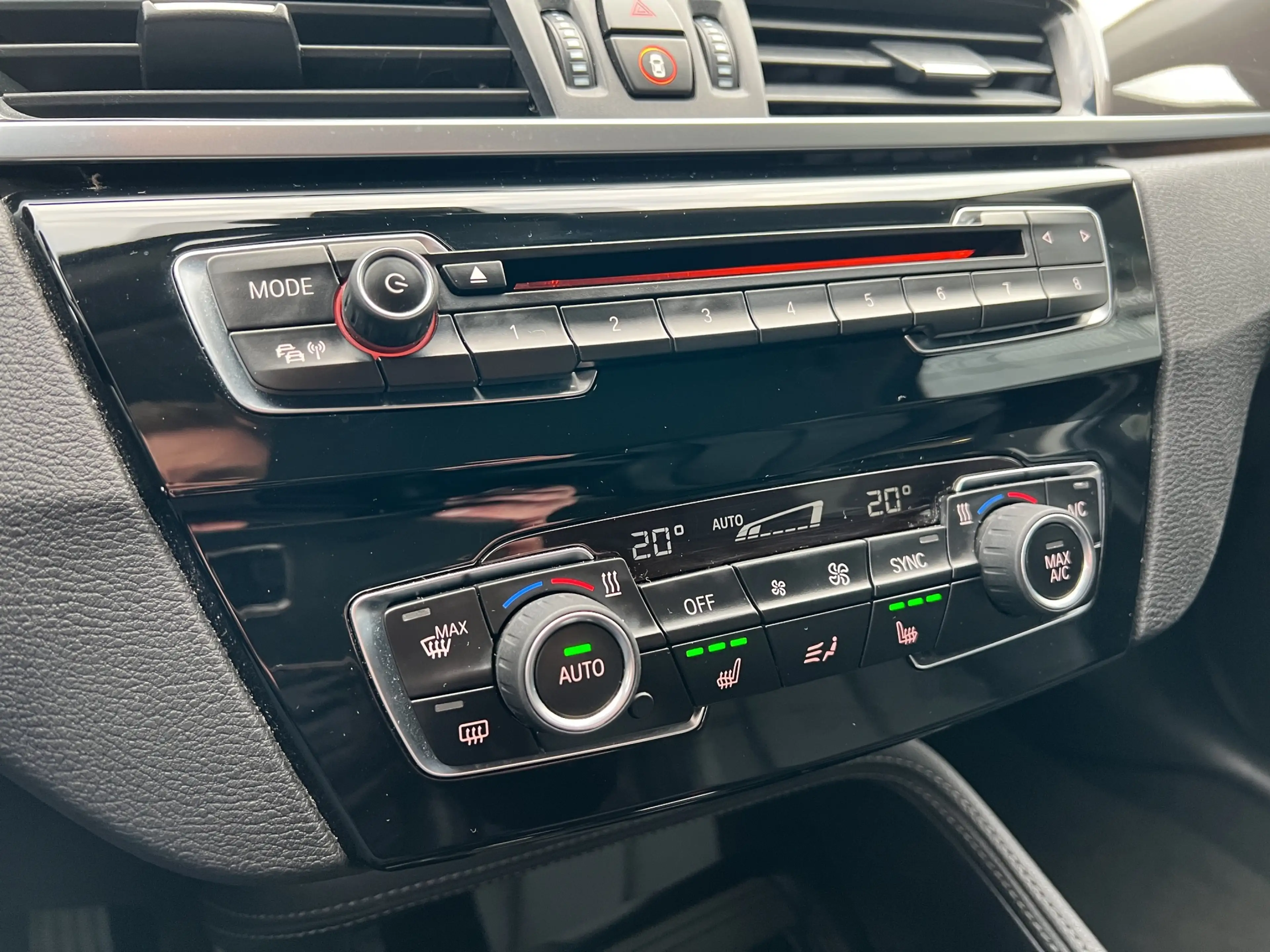 BMW X1 sDrive20i High Executive Automaat | Camera | Leder — photo 24