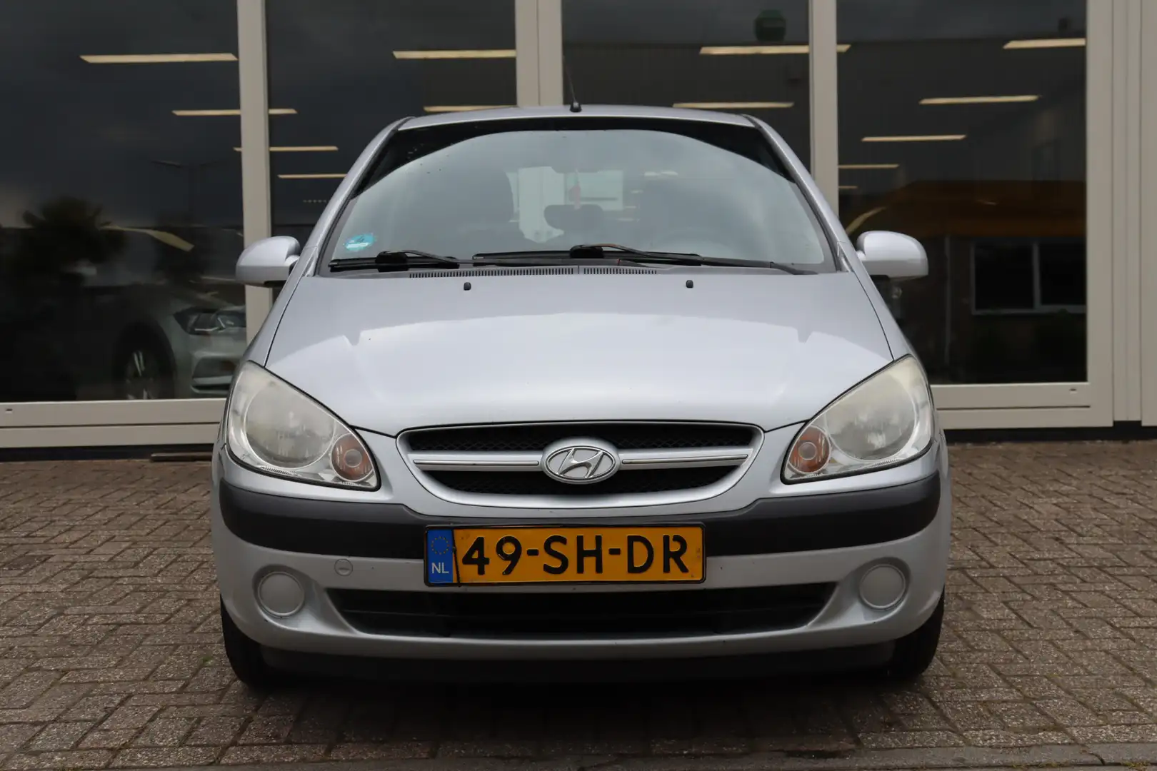 Hyundai Getz 1.1i Active Young, APPLE CARPLAY, CAMERA A, NAVI, Grau - 2