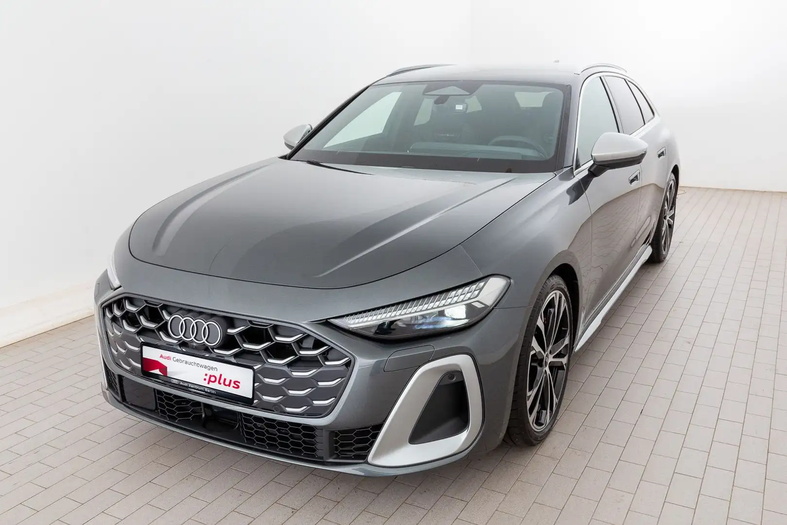 Audi TFSI S tronic Сірий - 2