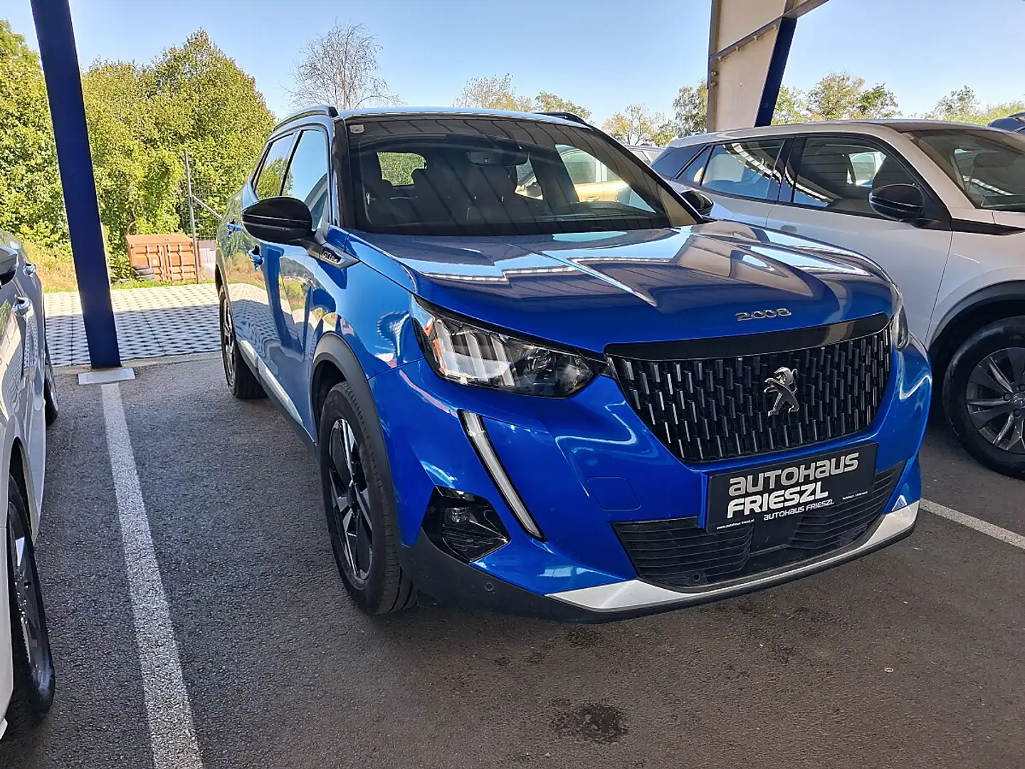 Peugeot 2008 1.2 PureTech 130 GT Line (EURO 6d) Blau - 2