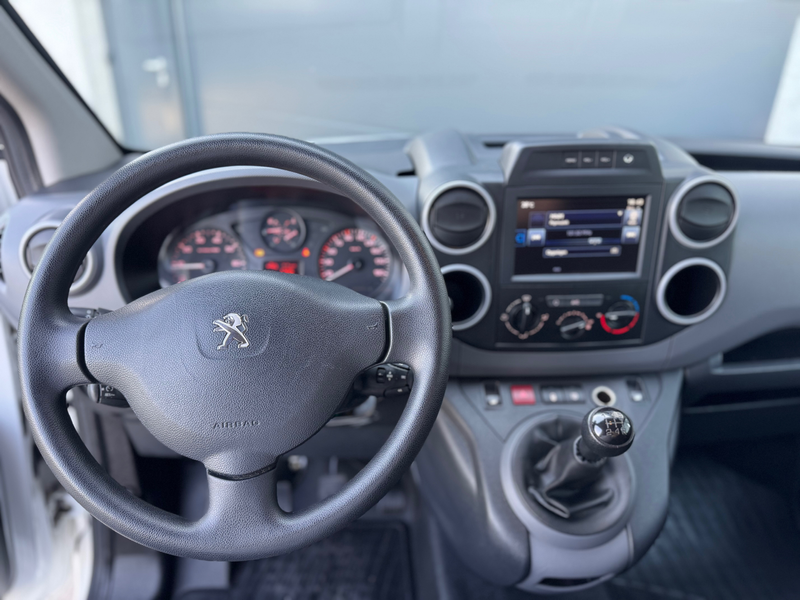 Peugeot Partner 1.6 BlueHDi — photo 14