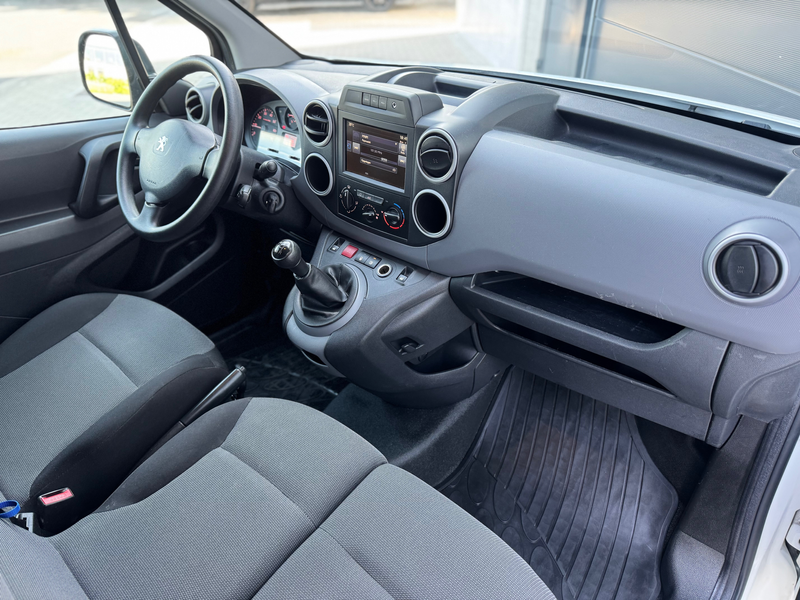 Peugeot Partner 1.6 BlueHDi — photo 13