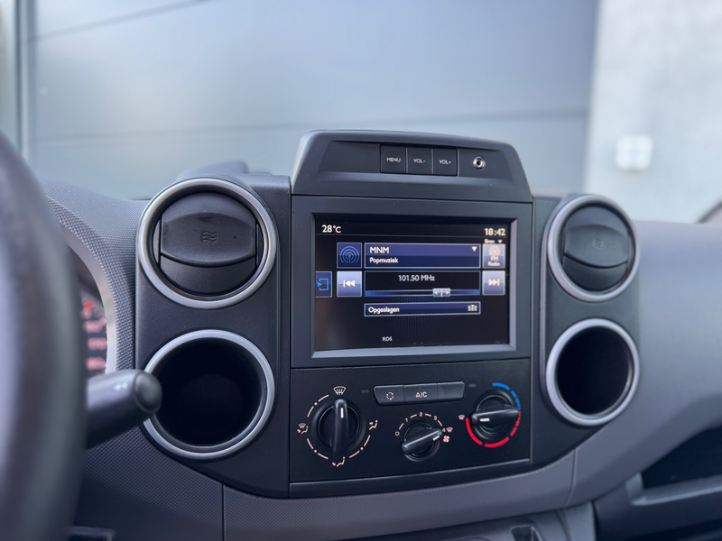 Peugeot Partner 1.6 BlueHDi — photo 15